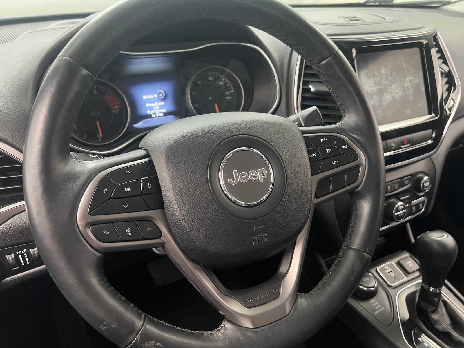 Thumbnail: 2019 Jeep Cherokee - 4