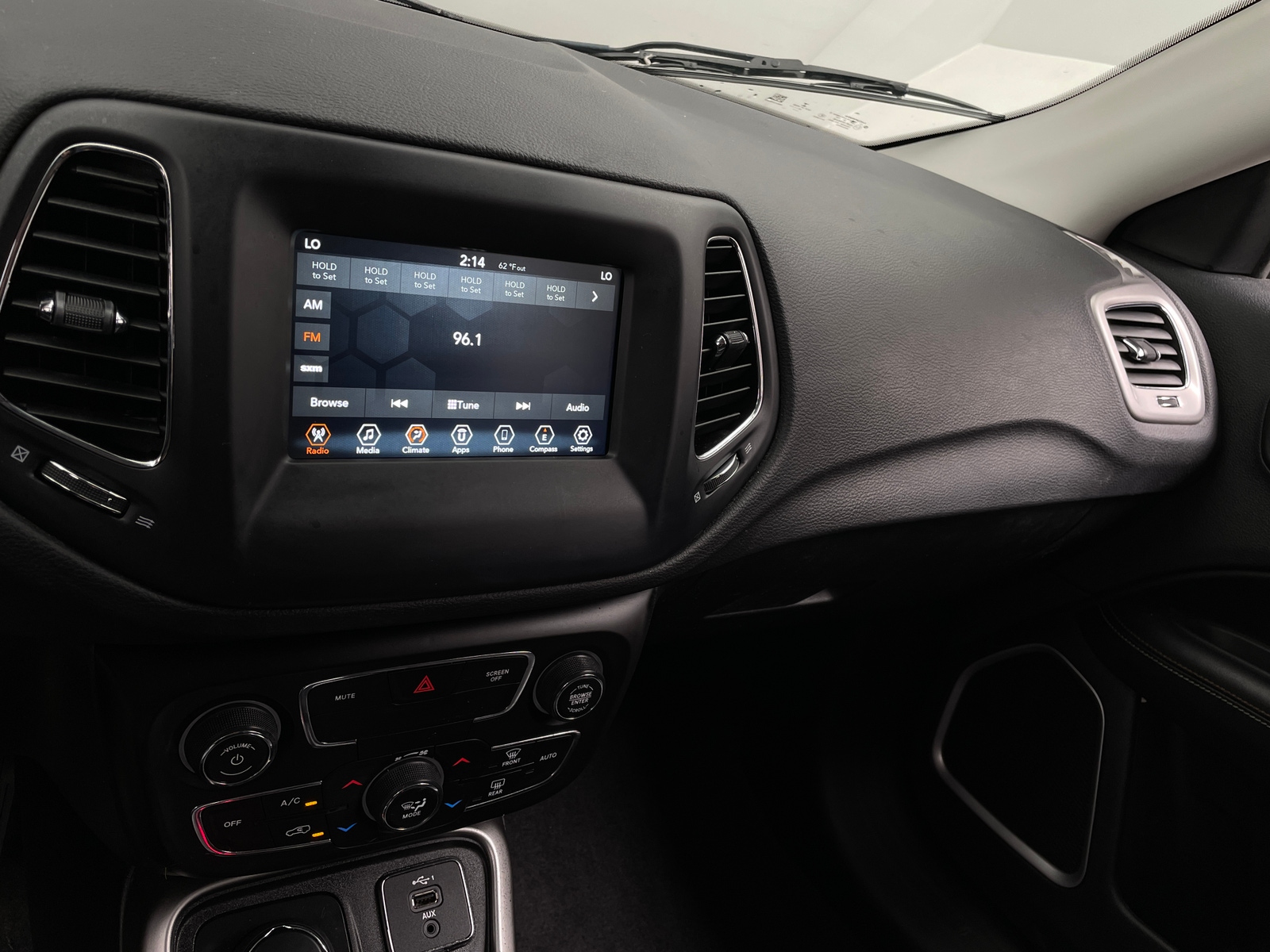 Thumbnail: 2021 Jeep Compass - 4