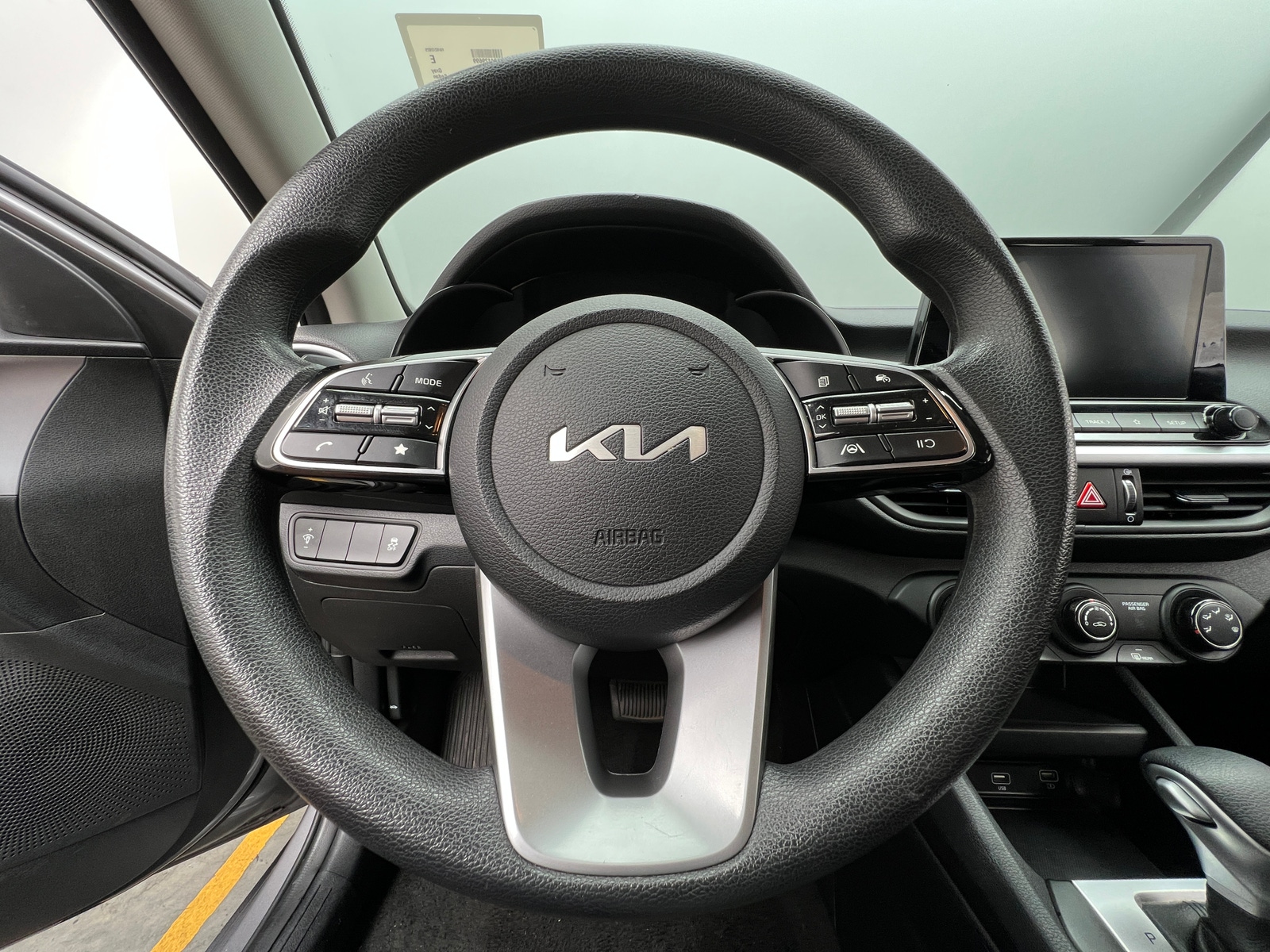 Thumbnail: 2024 Kia Forte - 5