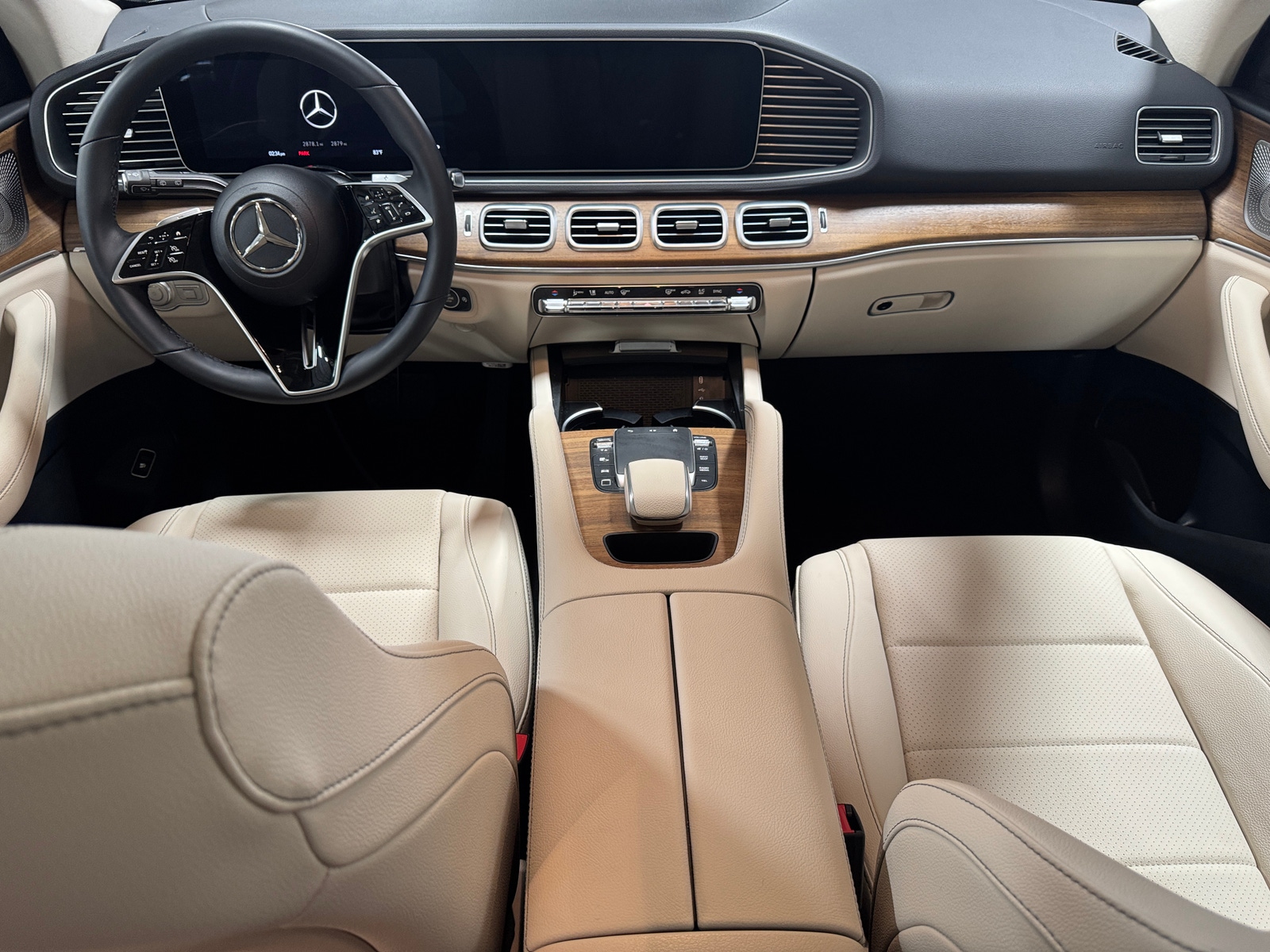 Thumbnail: 2025 Mercedes-Benz GLE - 3