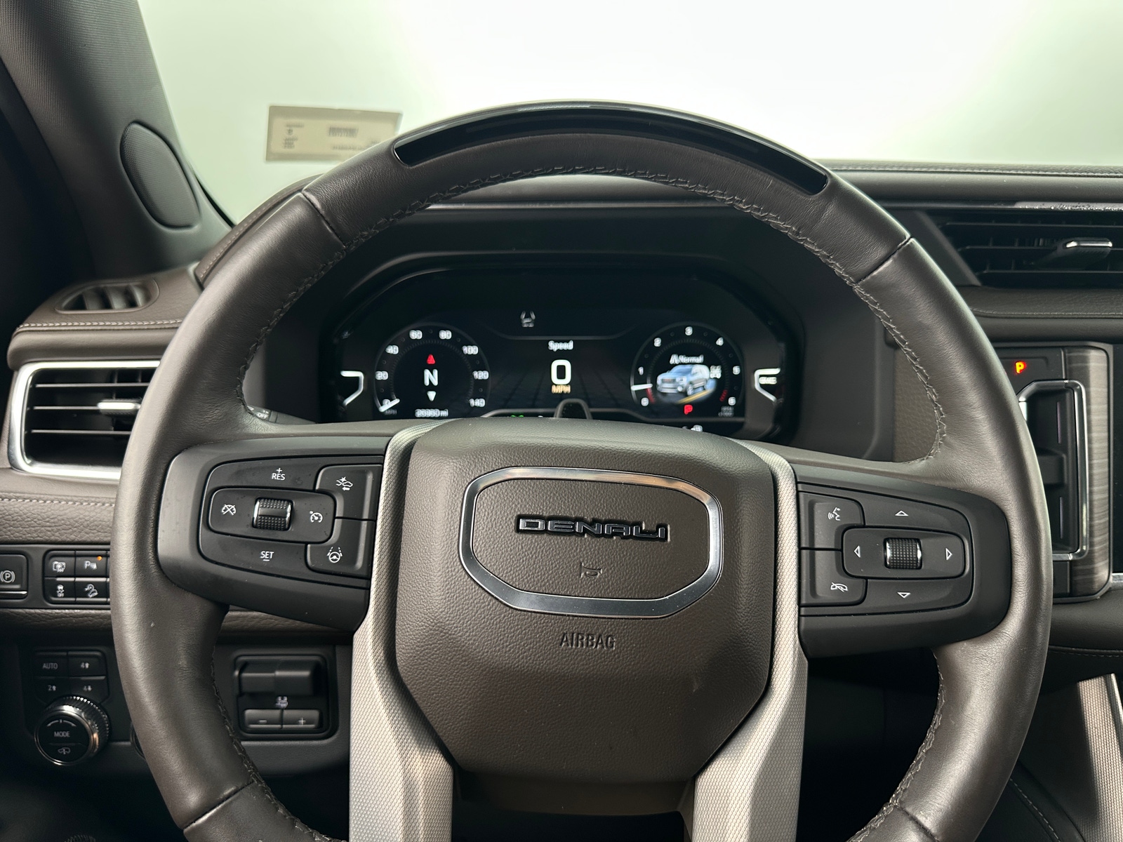 Thumbnail: 2023 GMC Yukon - 4
