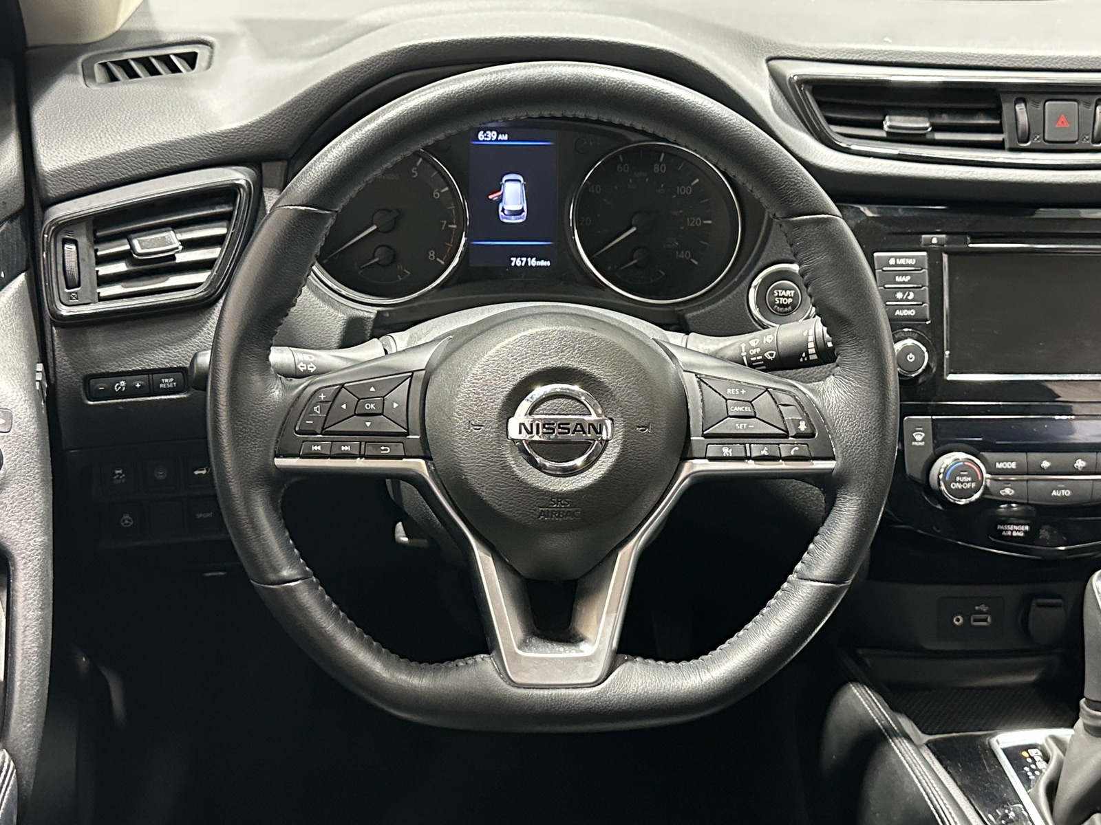 Thumbnail: 2018 Nissan Rogue - 4