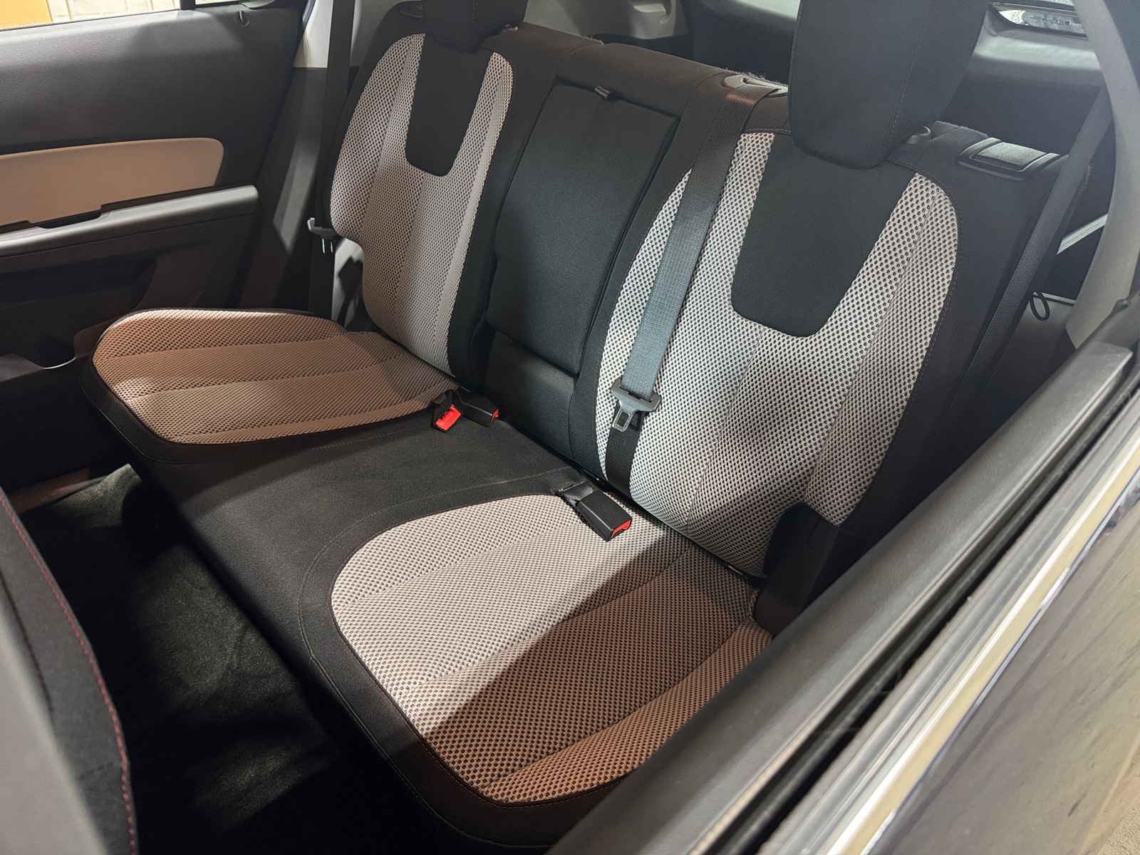 Thumbnail: 2017 Chevrolet Equinox - 6