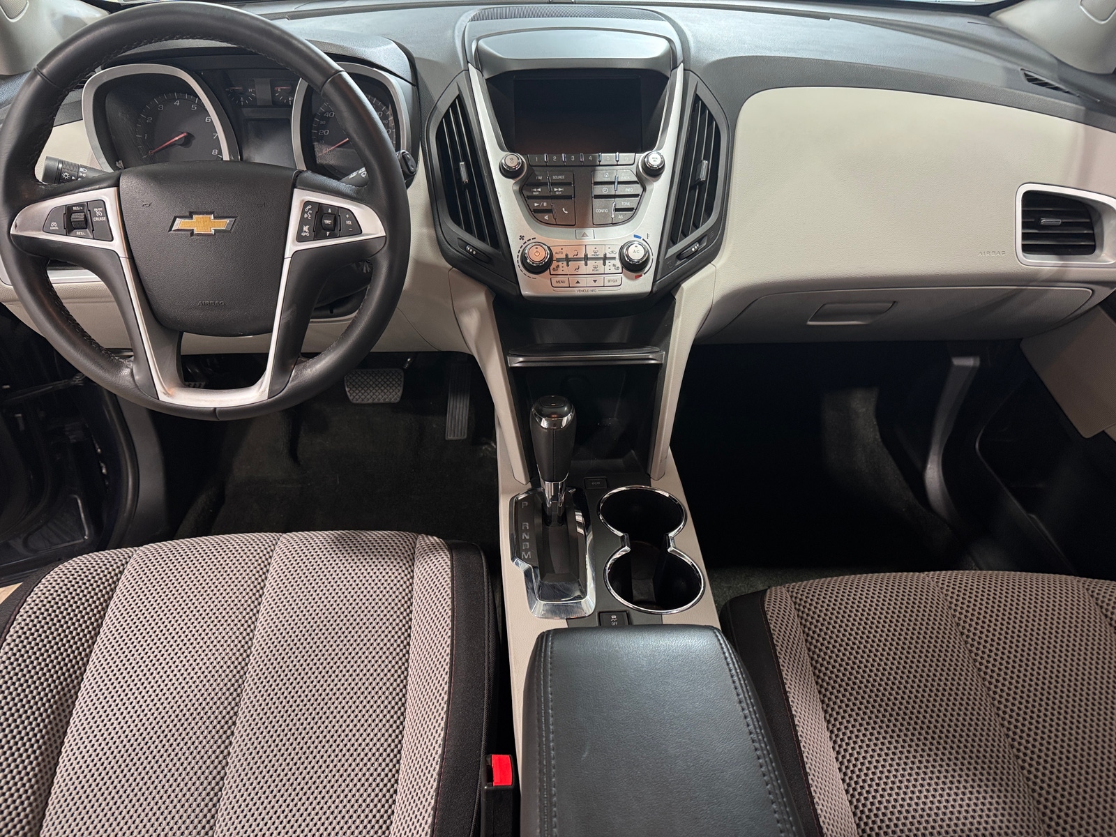 Thumbnail: 2017 Chevrolet Equinox - 3