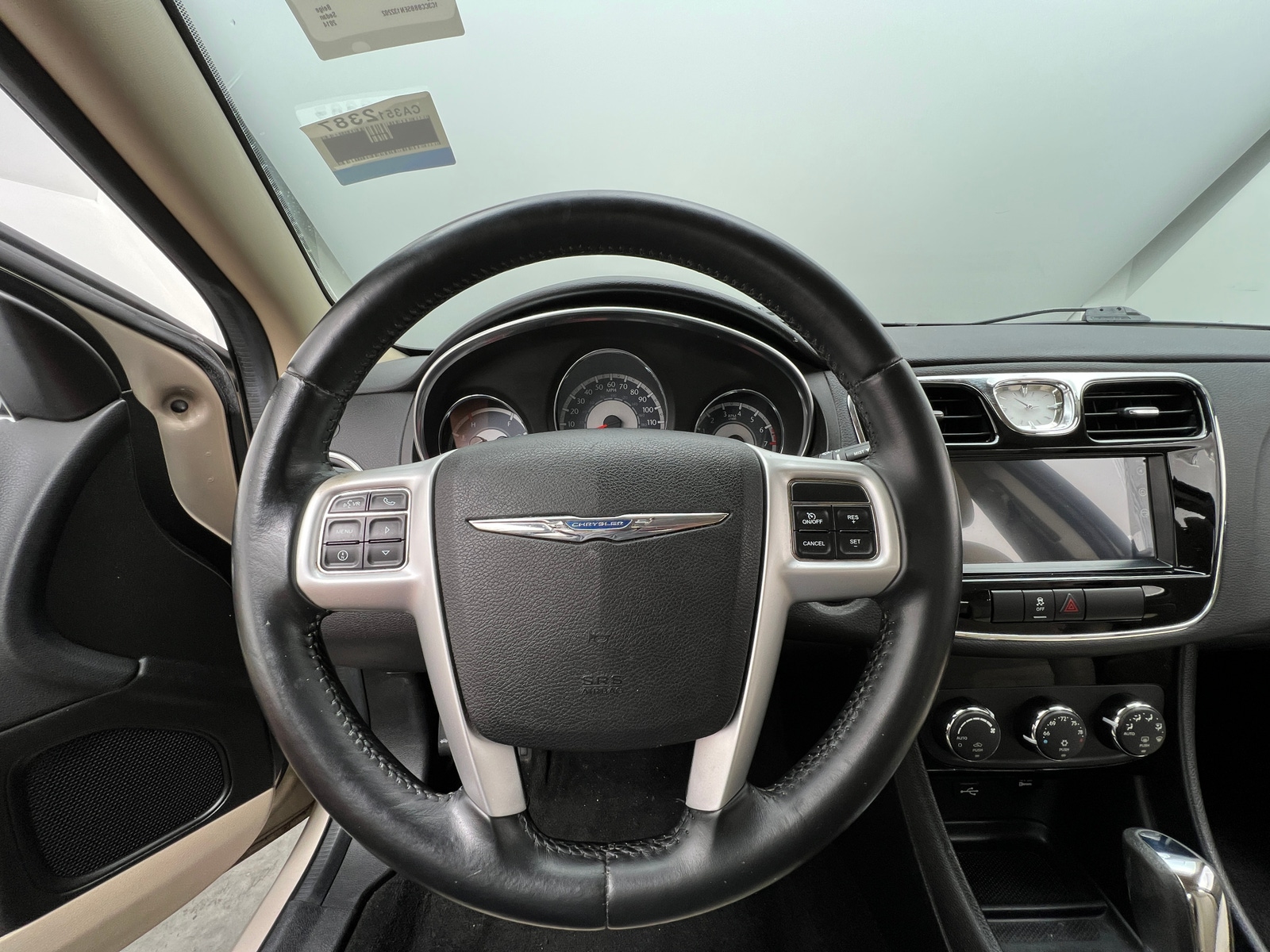 Thumbnail: 2014 Chrysler 200 - 5