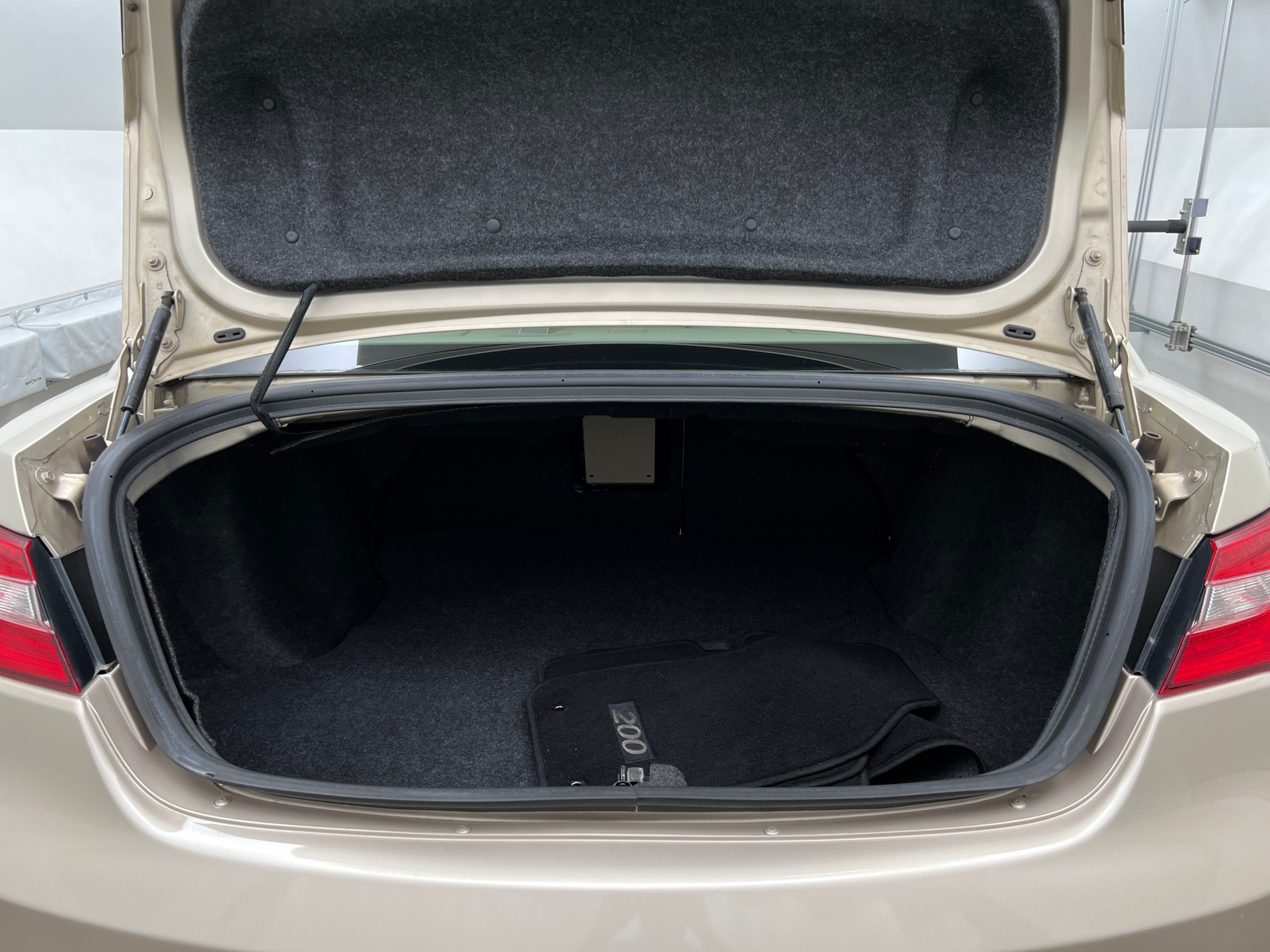 Thumbnail: 2014 Chrysler 200 - 7