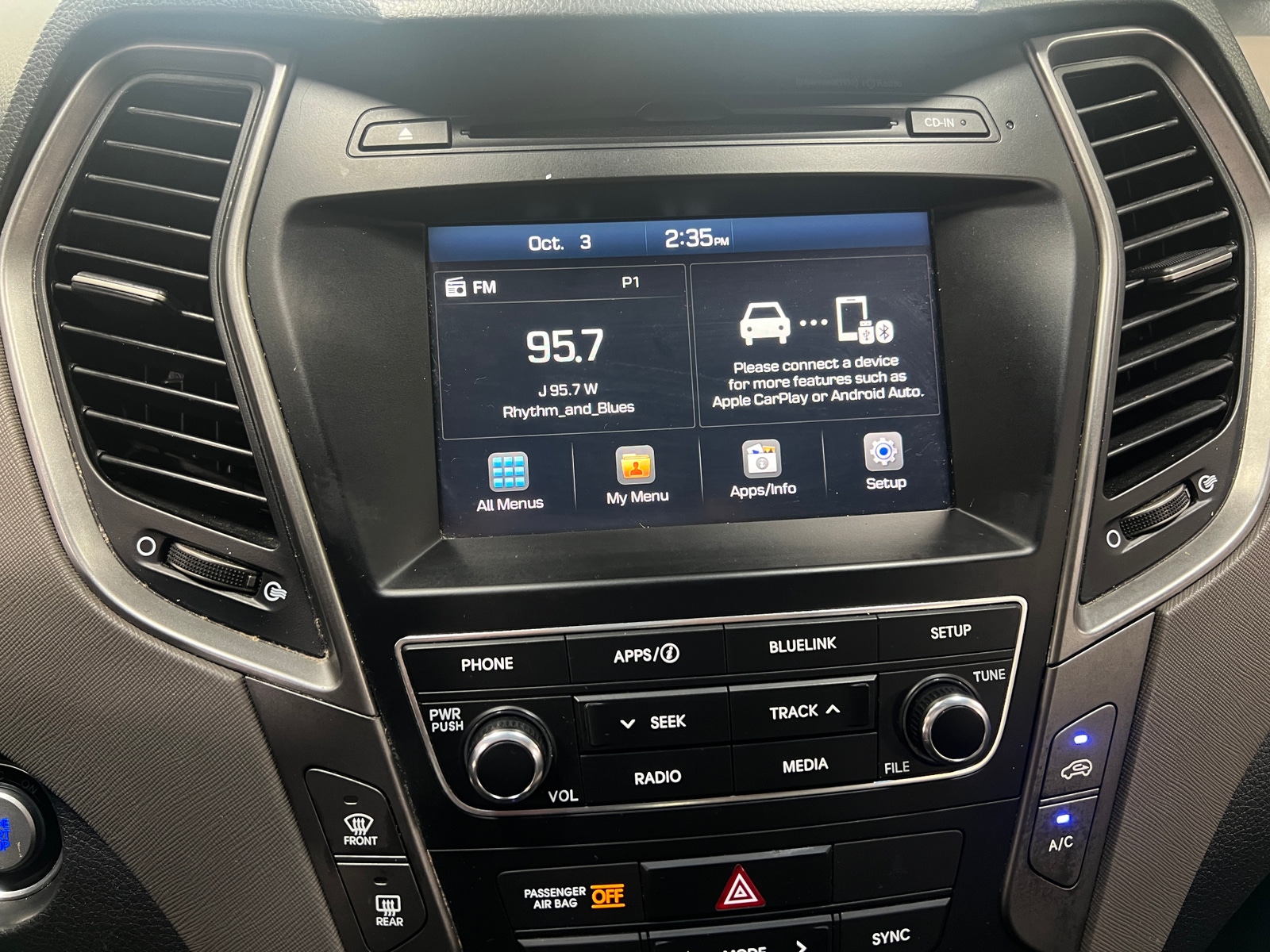 Thumbnail: 2017 Hyundai Santa Fe - 3