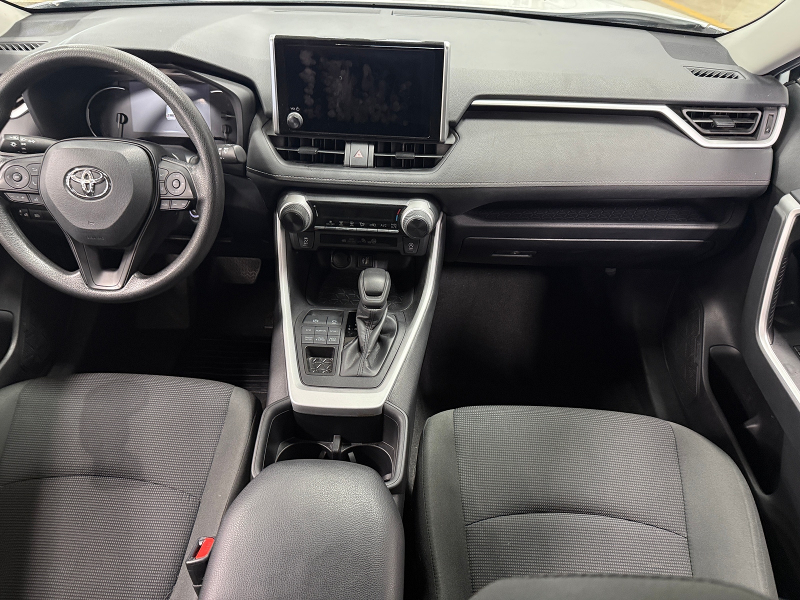 Thumbnail: 2024 Toyota RAV4 - 3