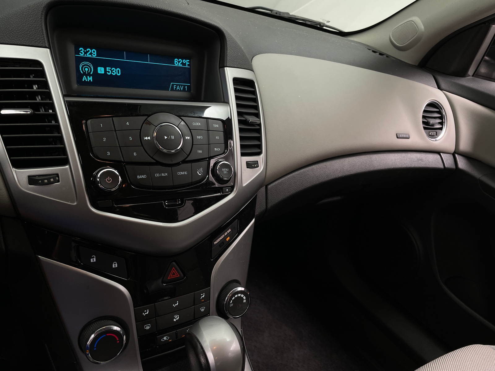 Thumbnail: 2013 Chevrolet Cruze - 4