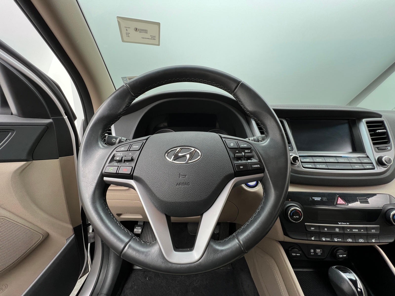 Thumbnail: 2017 Hyundai Tucson - 4