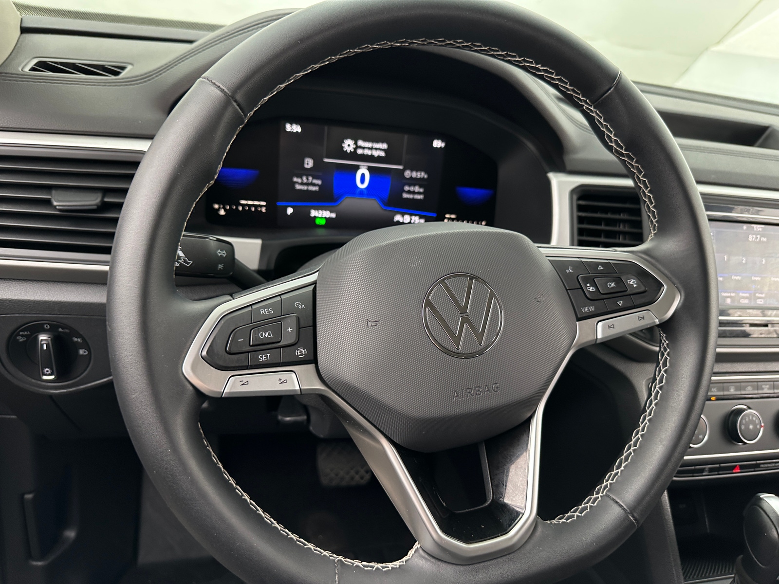 Thumbnail: 2022 Volkswagen Atlas - 4