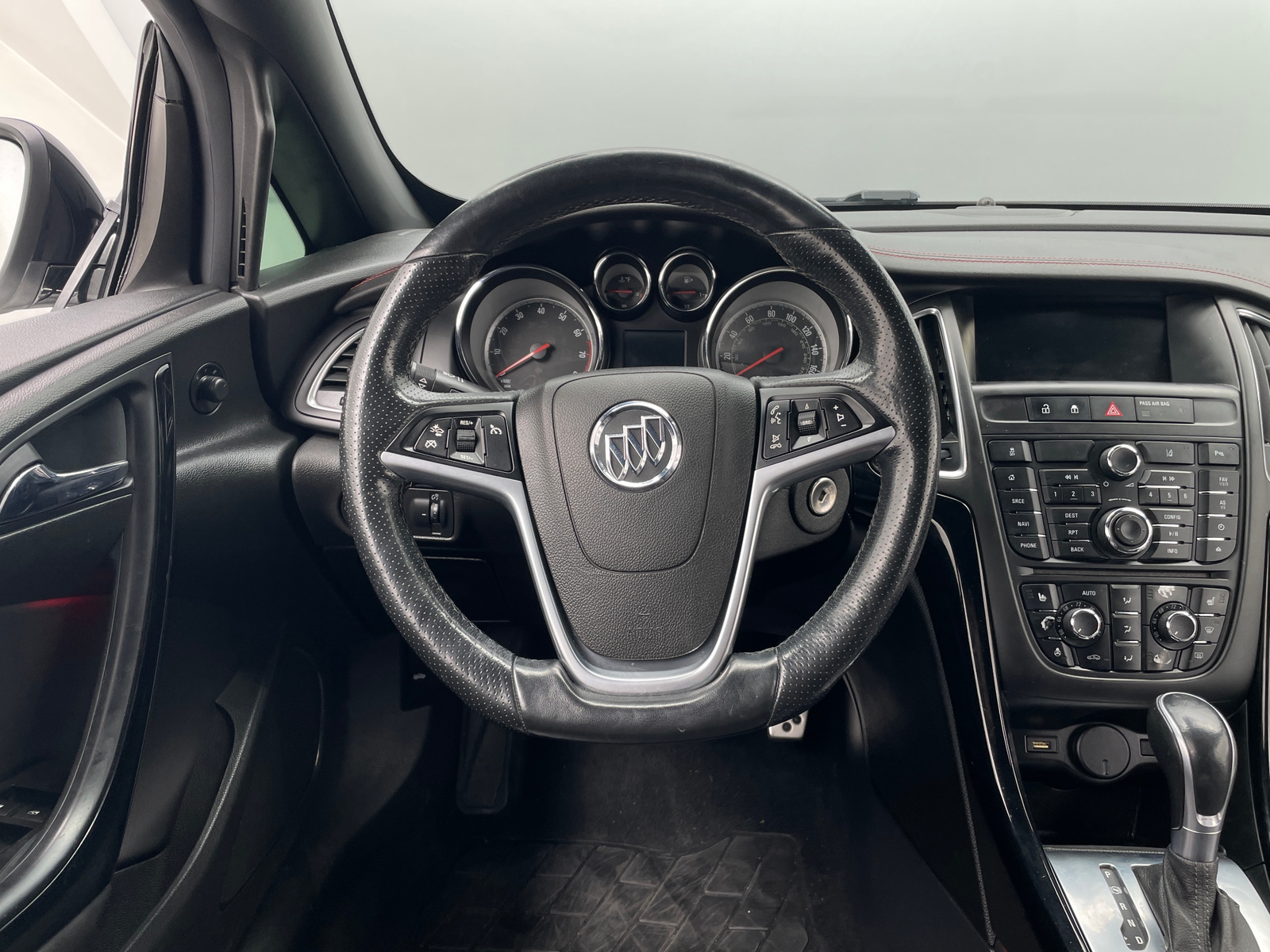 Thumbnail: 2019 Buick Cascada - 4