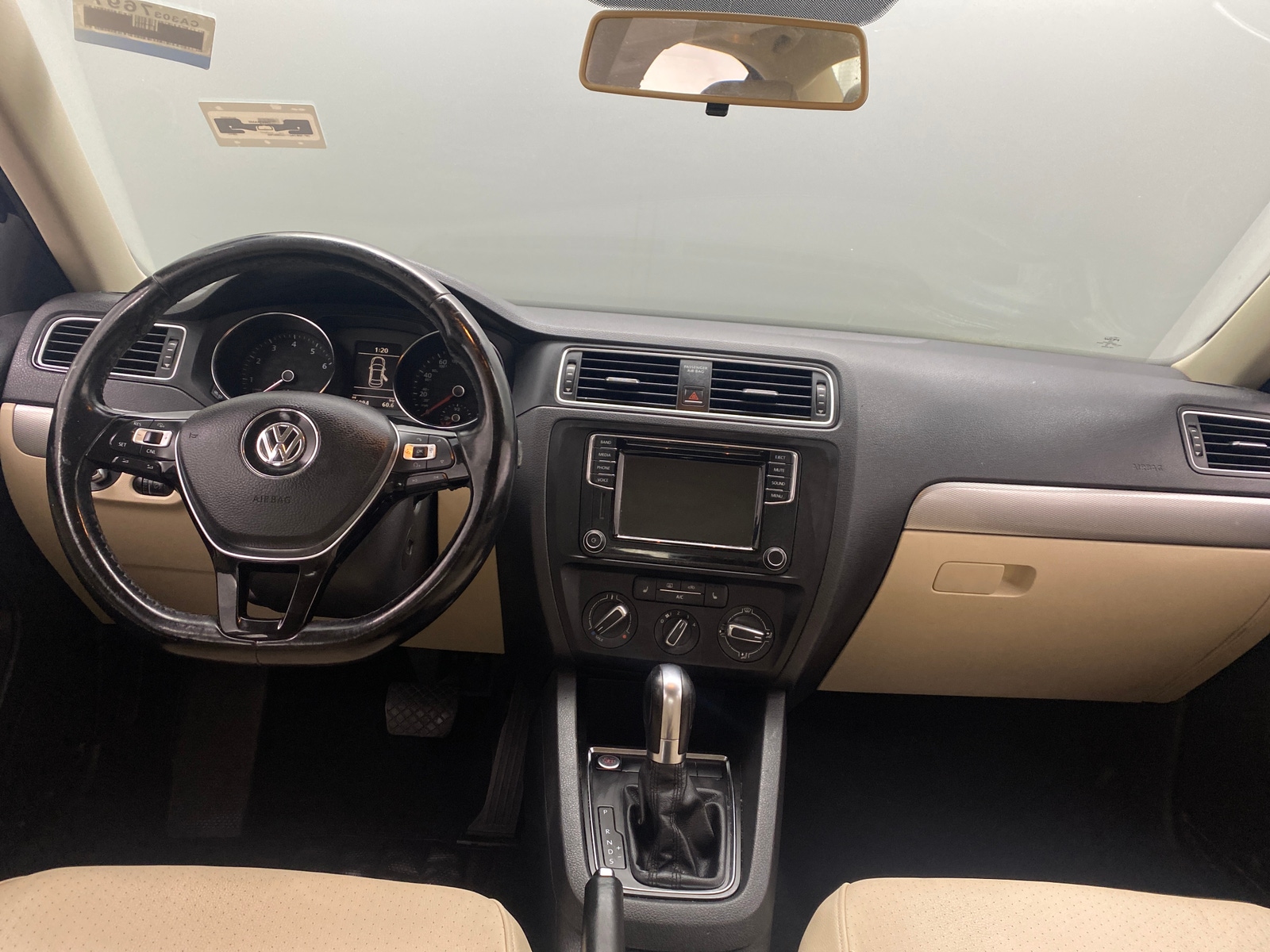 Thumbnail: 2017 Volkswagen Jetta - 2