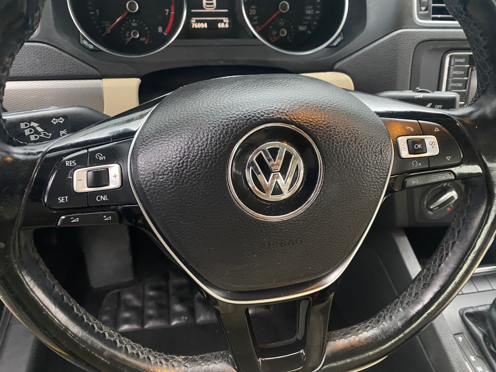 Thumbnail: 2017 Volkswagen Jetta - 4