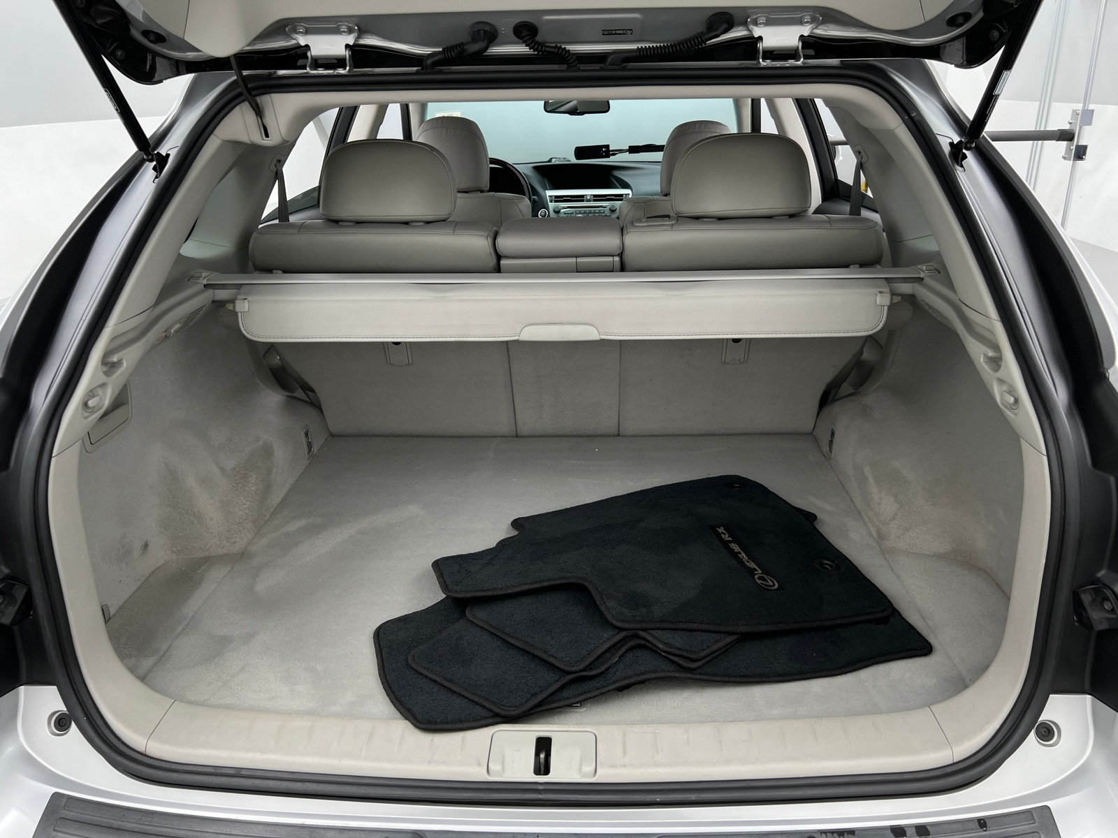 Thumbnail: 2011 Lexus RX - 7