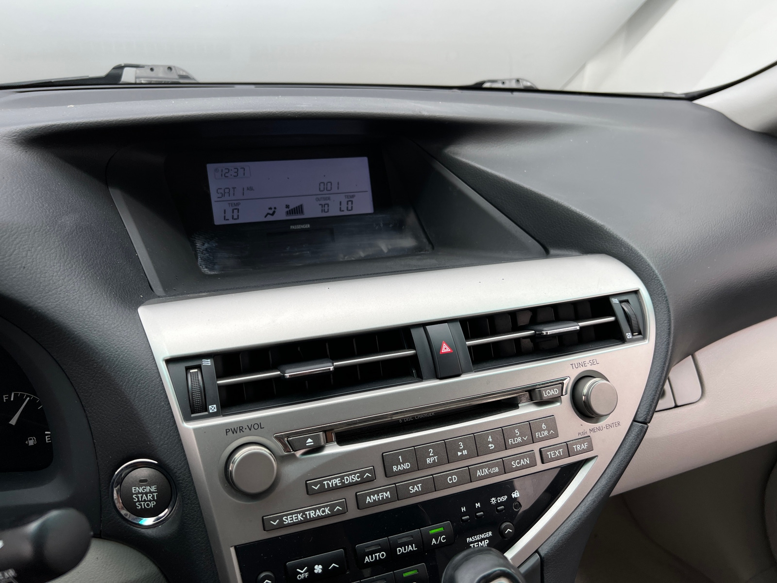 Thumbnail: 2011 Lexus RX - 4