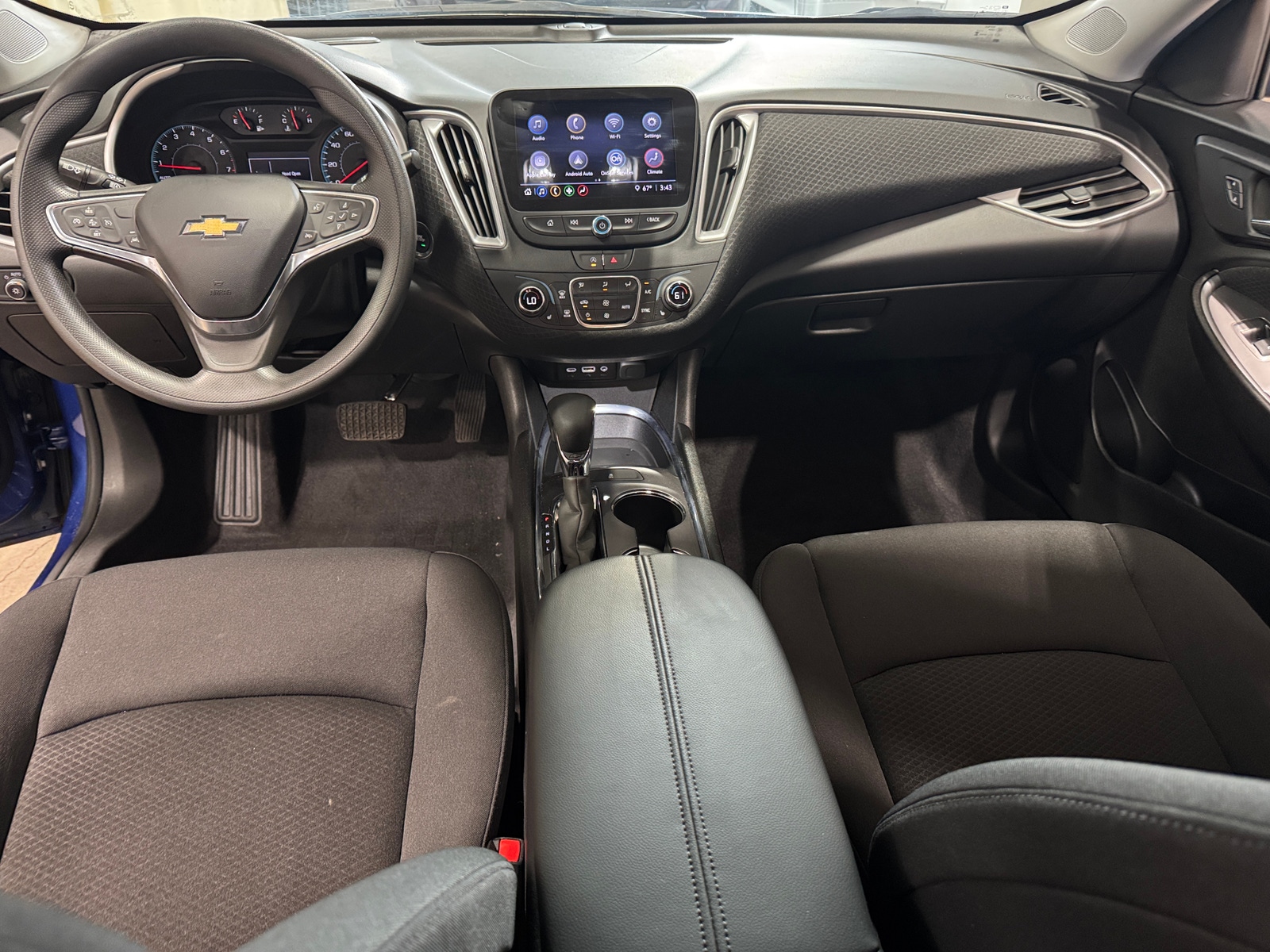 Thumbnail: 2023 Chevrolet Malibu - 3