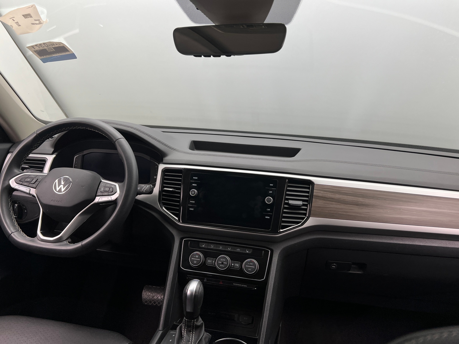 Thumbnail: 2023 Volkswagen Atlas - 2