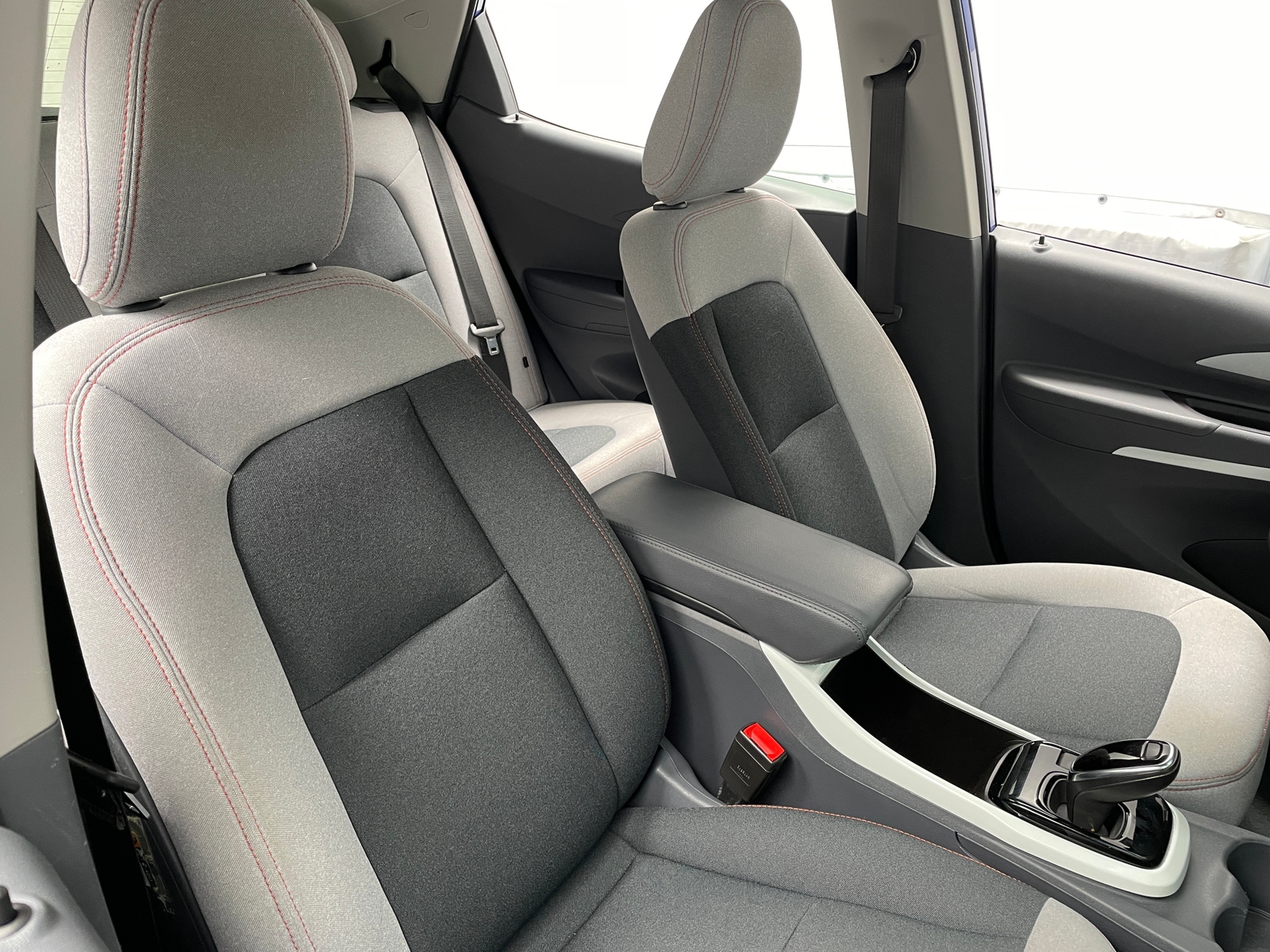 Thumbnail: 2021 Chevrolet Bolt EV - 2