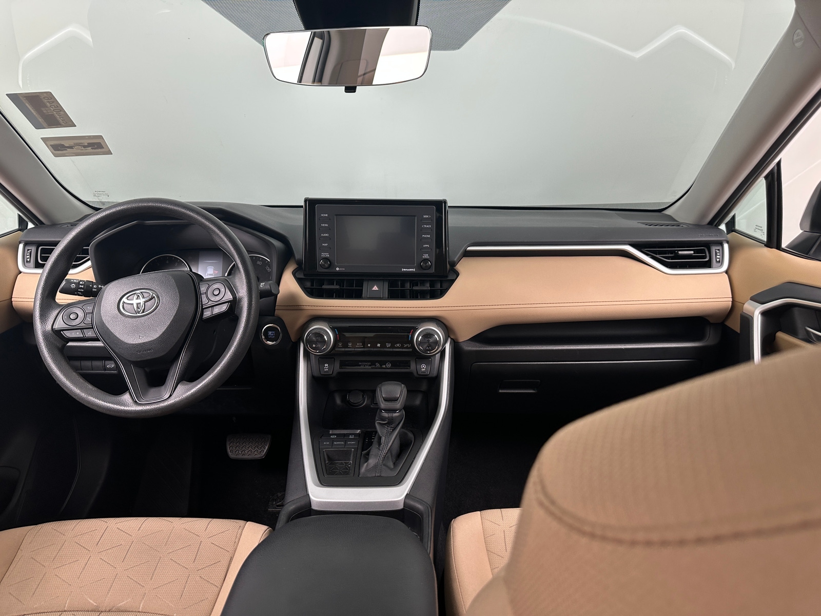 Thumbnail: 2021 Toyota RAV4 - 3