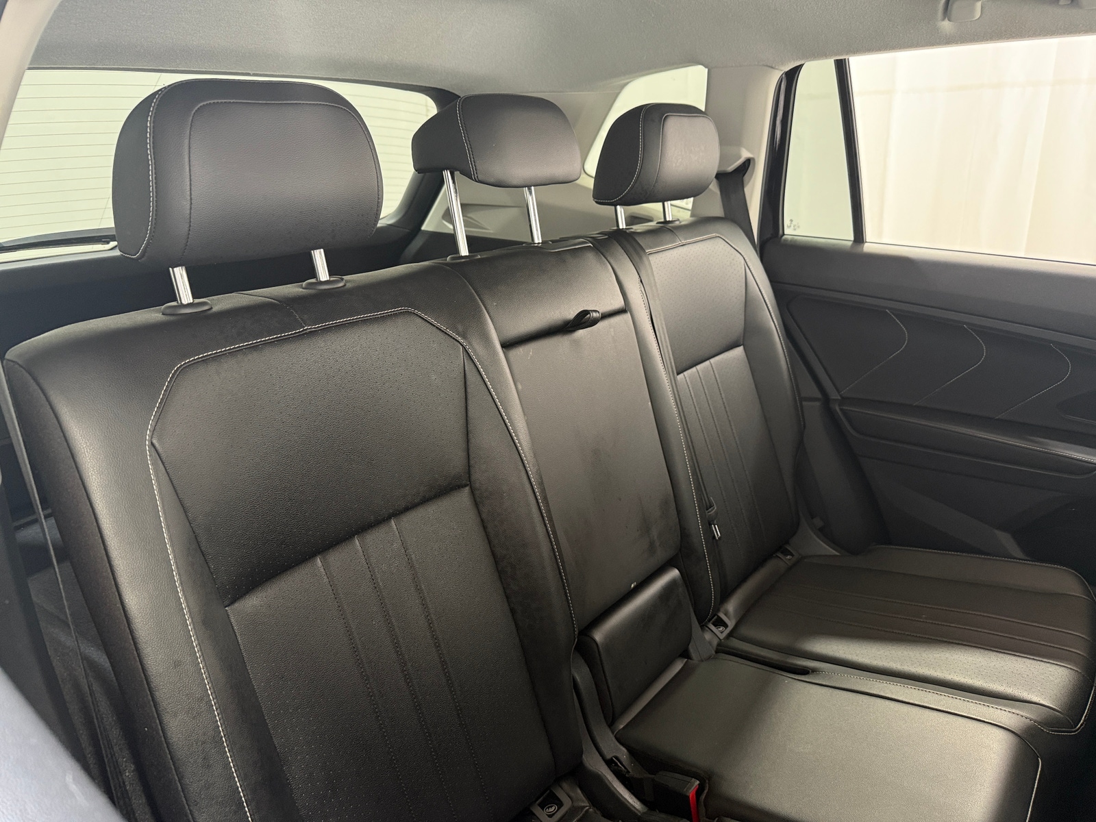 Thumbnail: 2024 Volkswagen Tiguan - 5