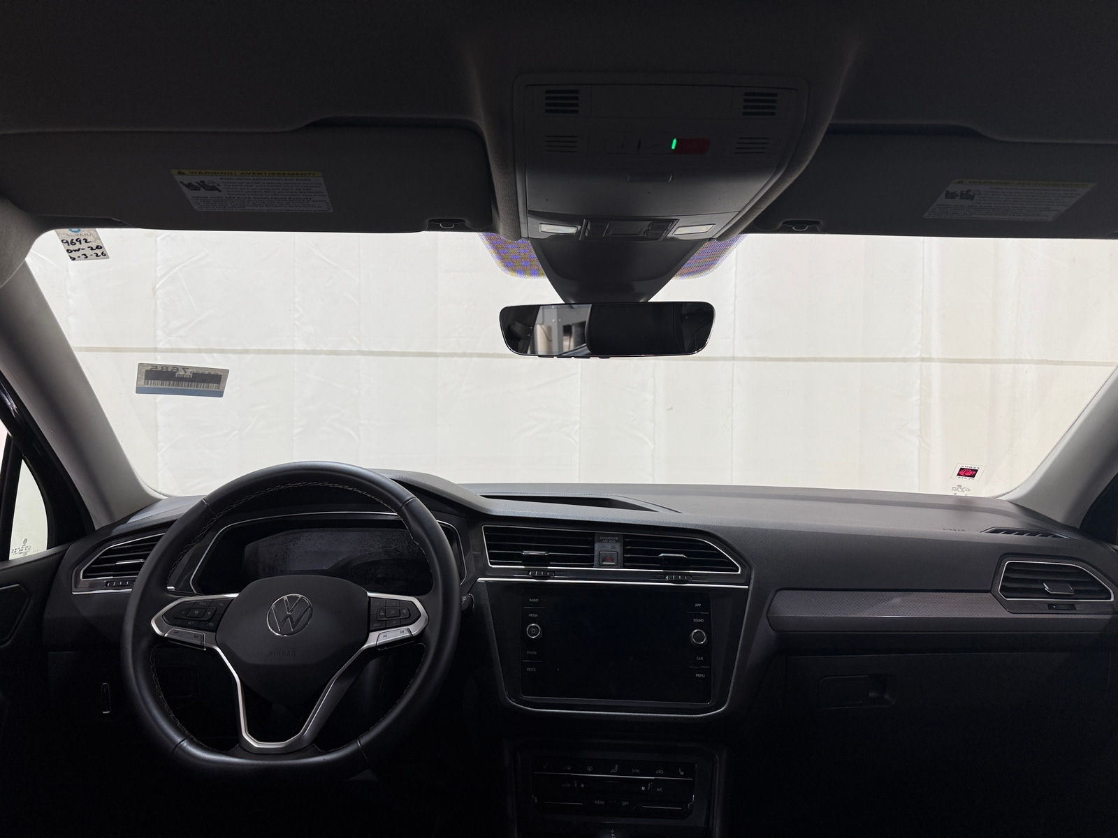 Thumbnail: 2024 Volkswagen Tiguan - 2