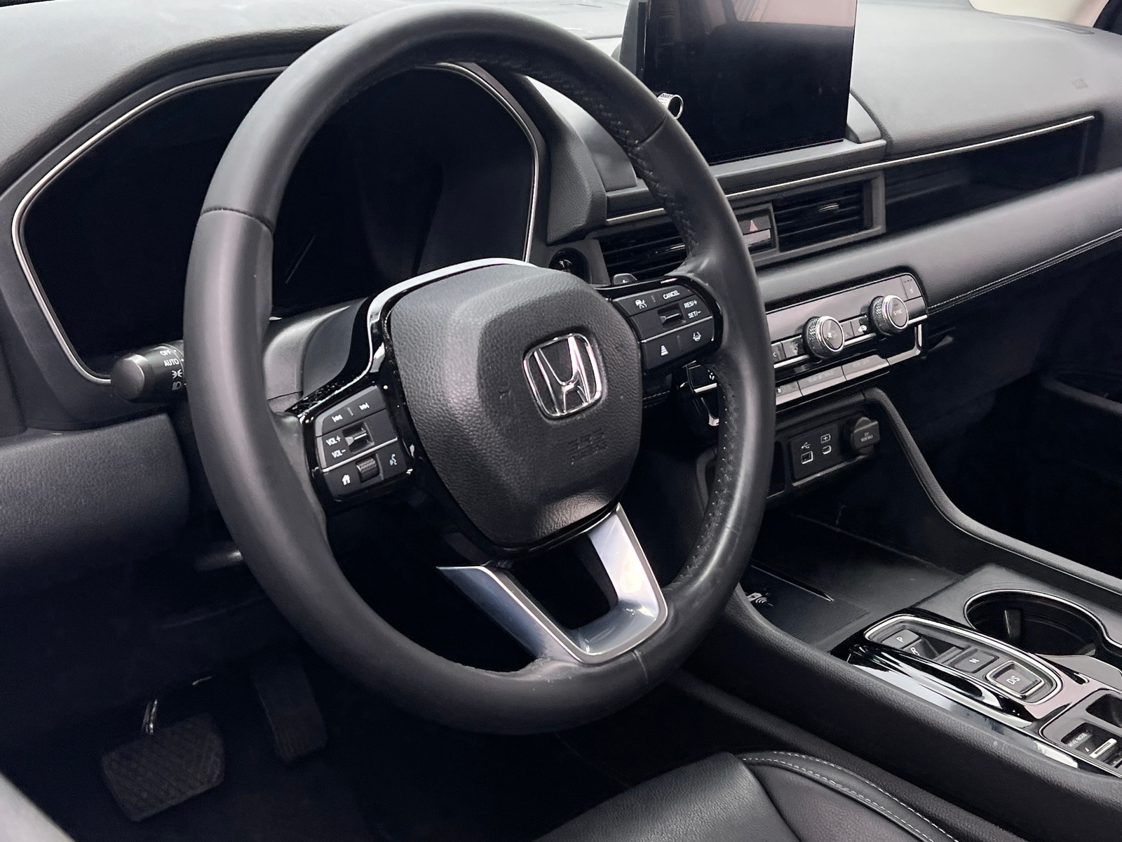 Thumbnail: 2023 Honda Pilot - 4
