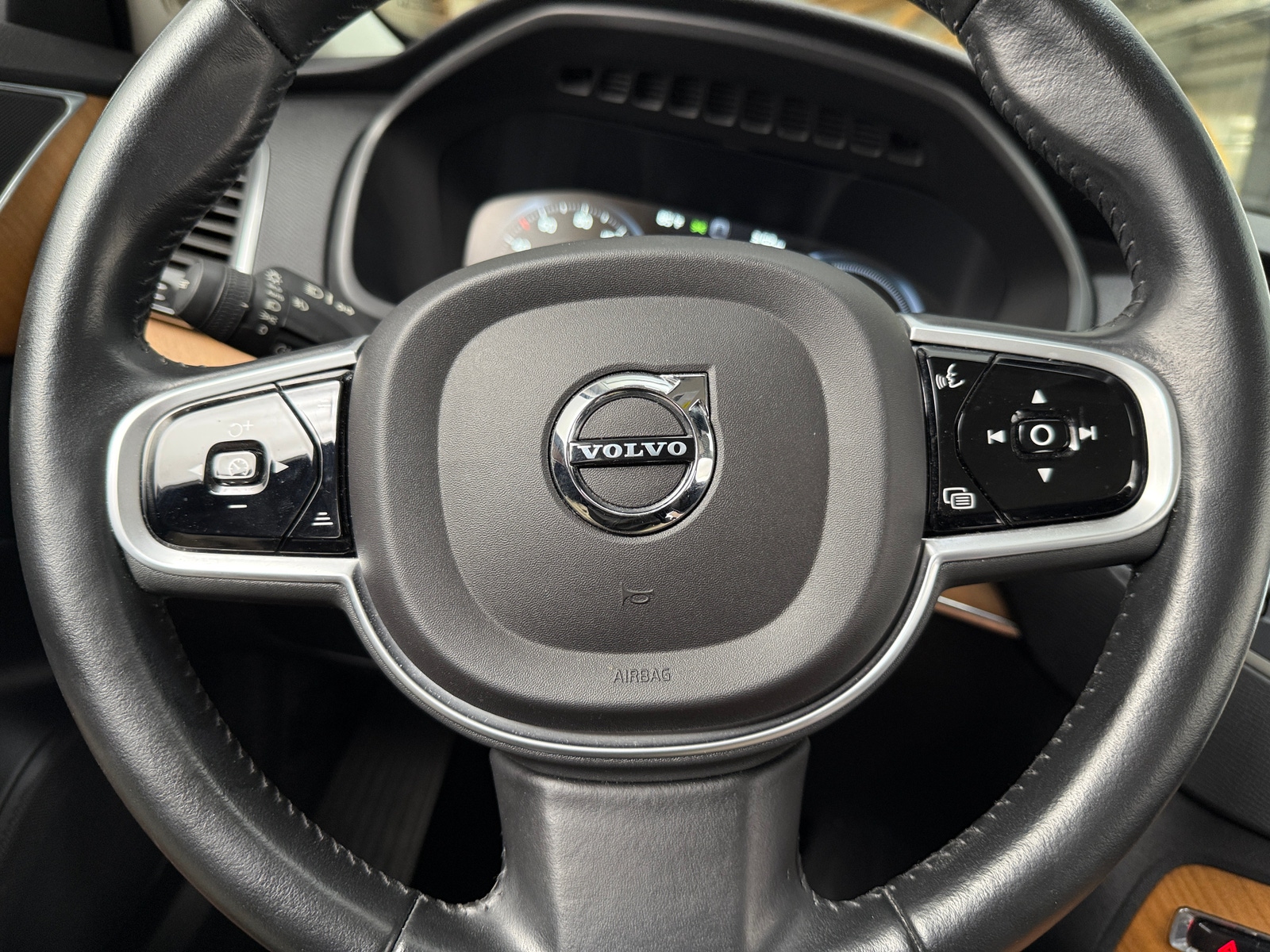 Thumbnail: 2021 Volvo XC90 - 4