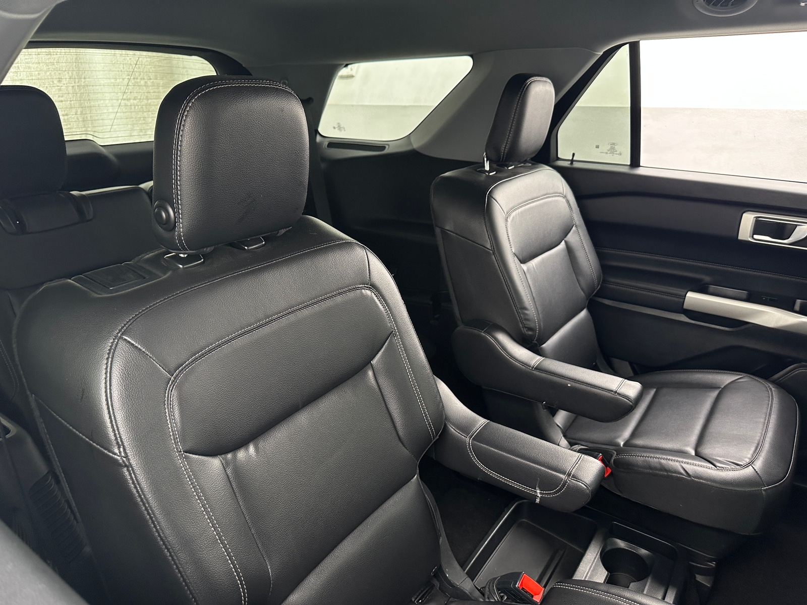Thumbnail: 2020 Ford Explorer - 6