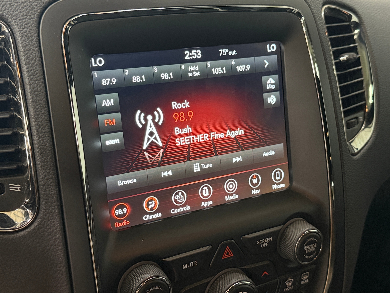 Thumbnail: 2019 Dodge Durango - 3