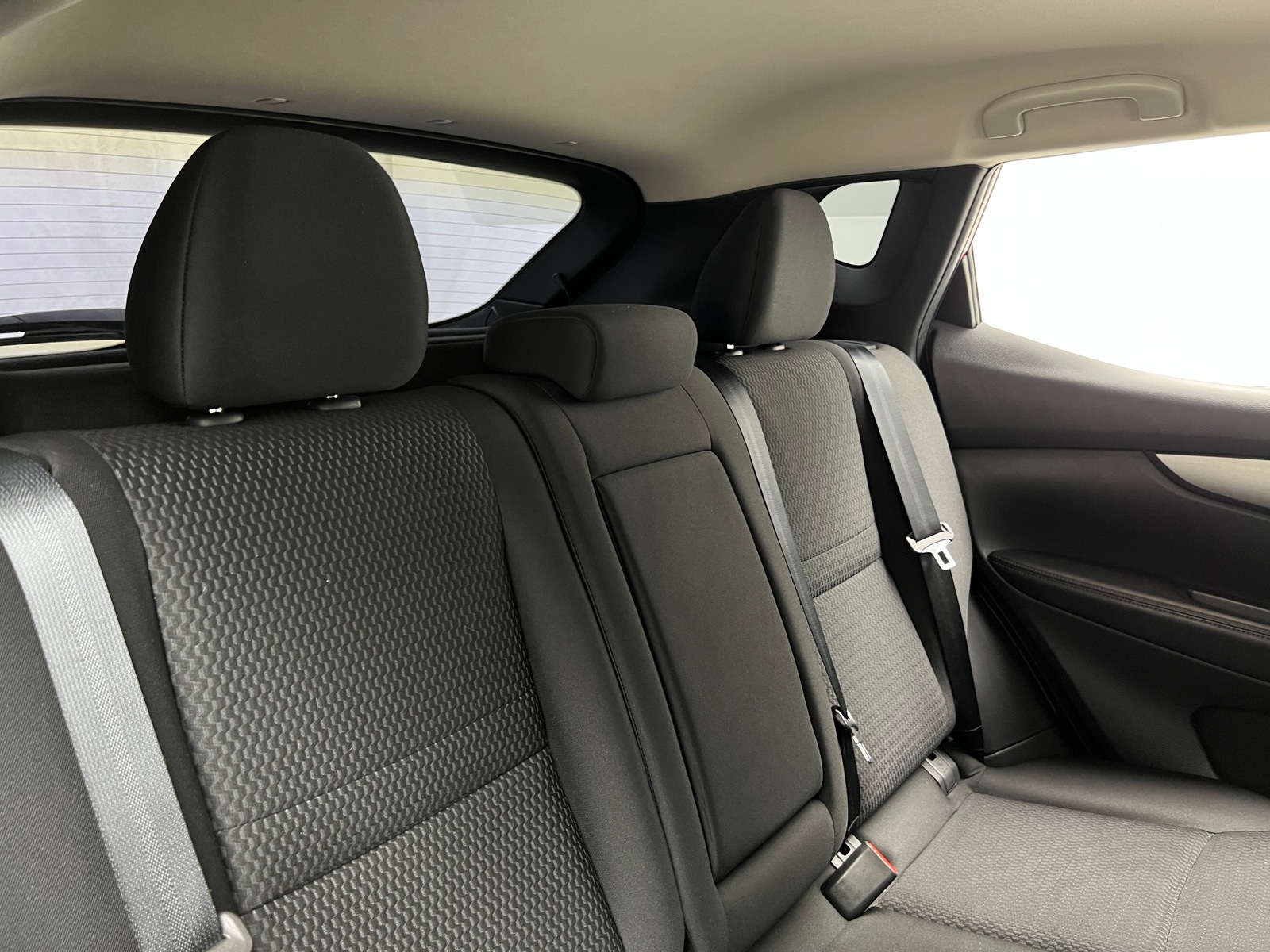 Thumbnail: 2019 Nissan Rogue Sport - 6