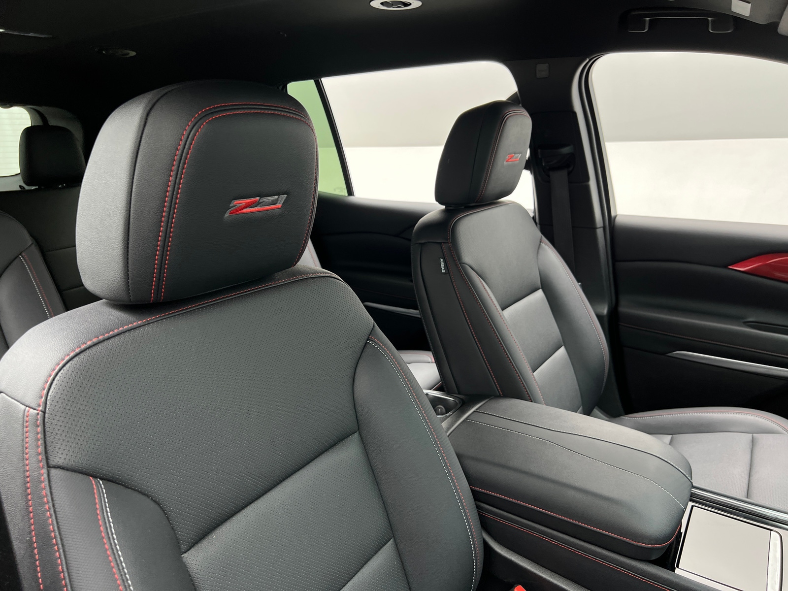 Thumbnail: 2024 Chevrolet Traverse - 2