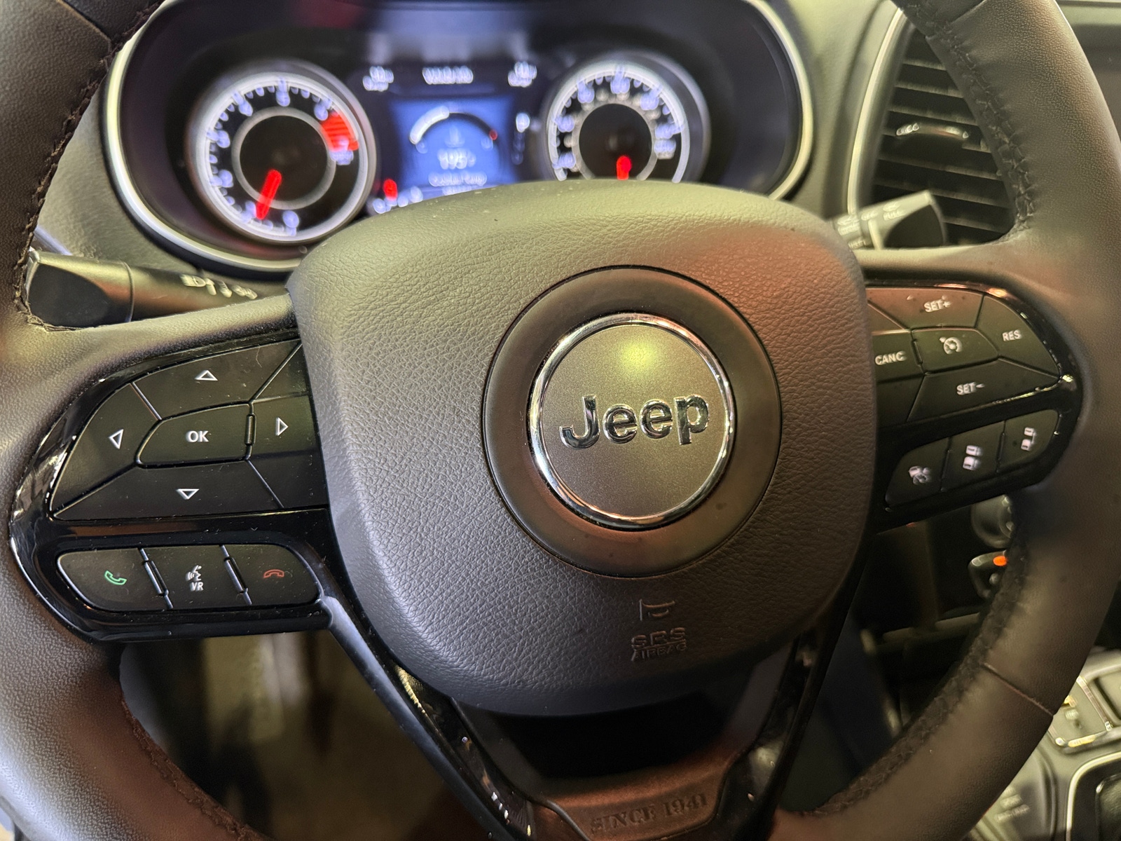Thumbnail: 2023 Jeep Cherokee - 4