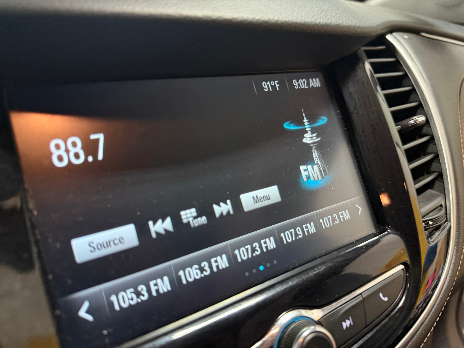 Thumbnail: 2017 Chevrolet Trax - 4