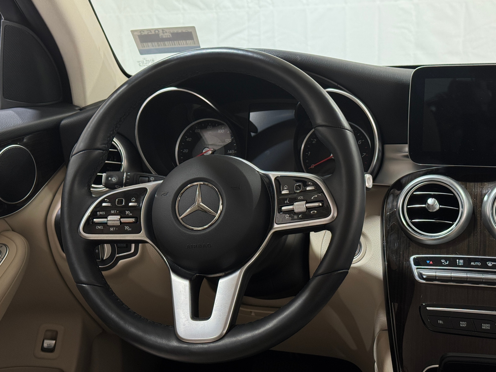 Thumbnail: 2022 Mercedes-Benz GLC - 4