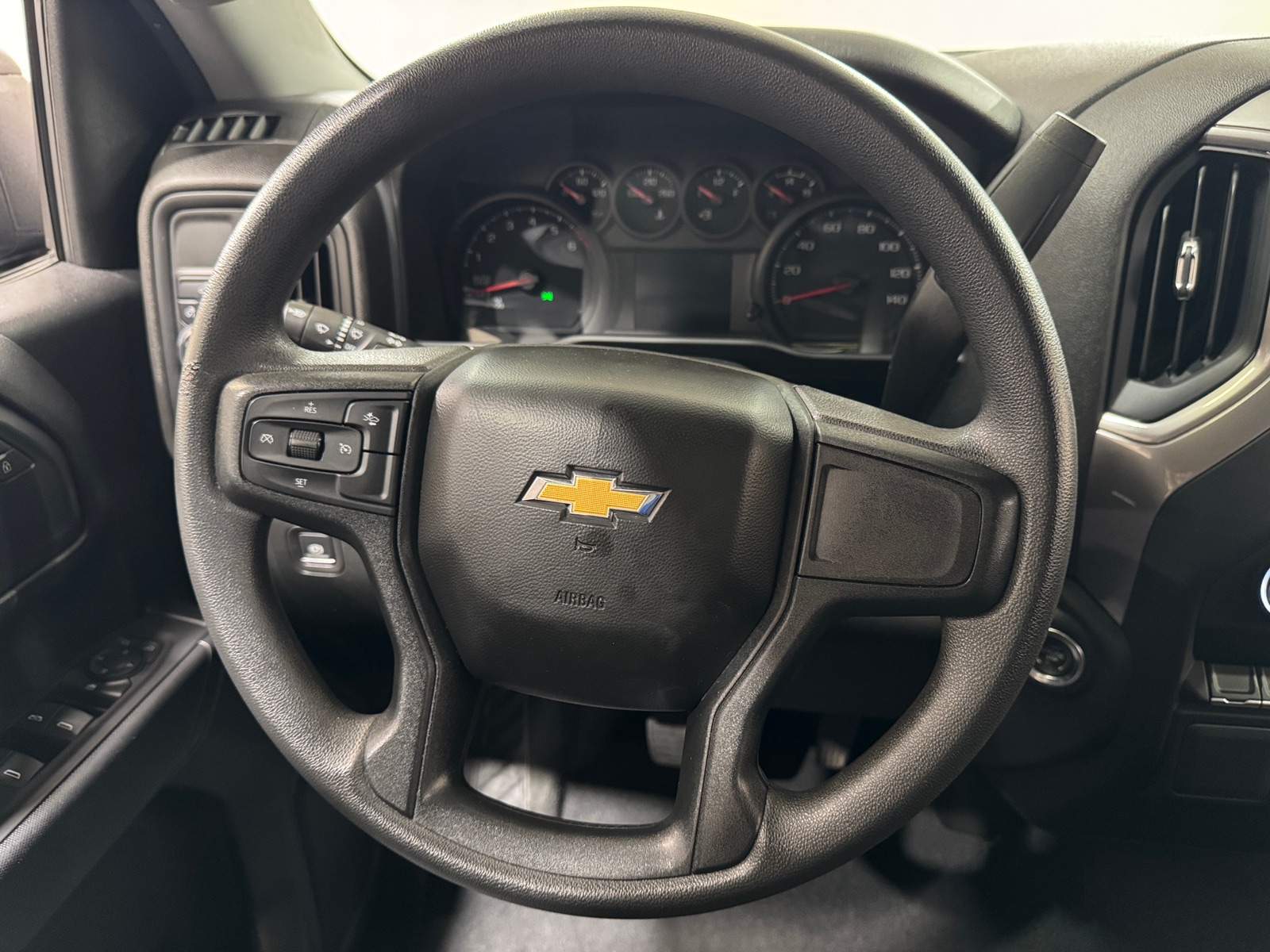 Thumbnail: 2022 Chevrolet Silverado 1500 - 5