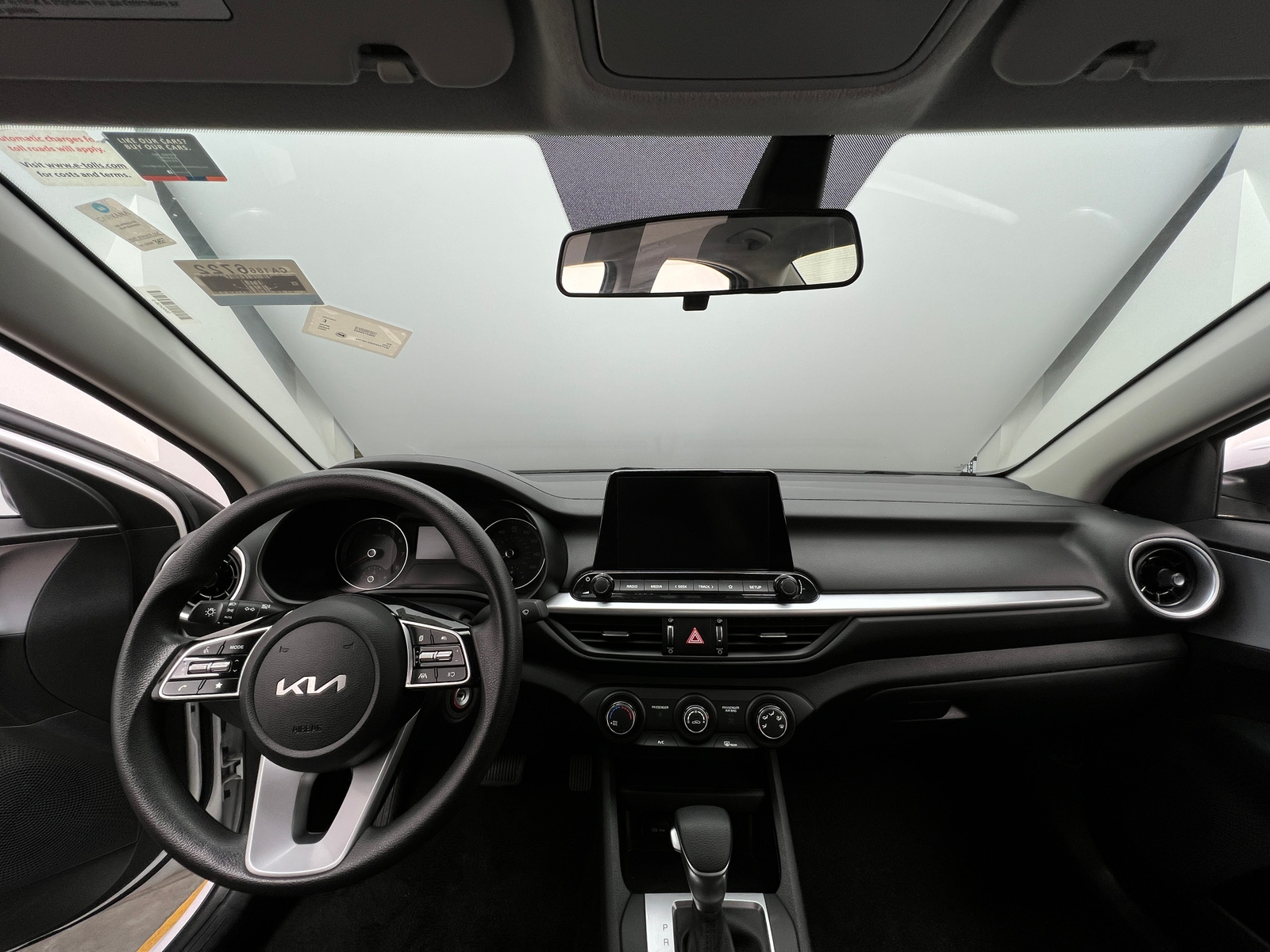 Thumbnail: 2024 Kia Forte - 3