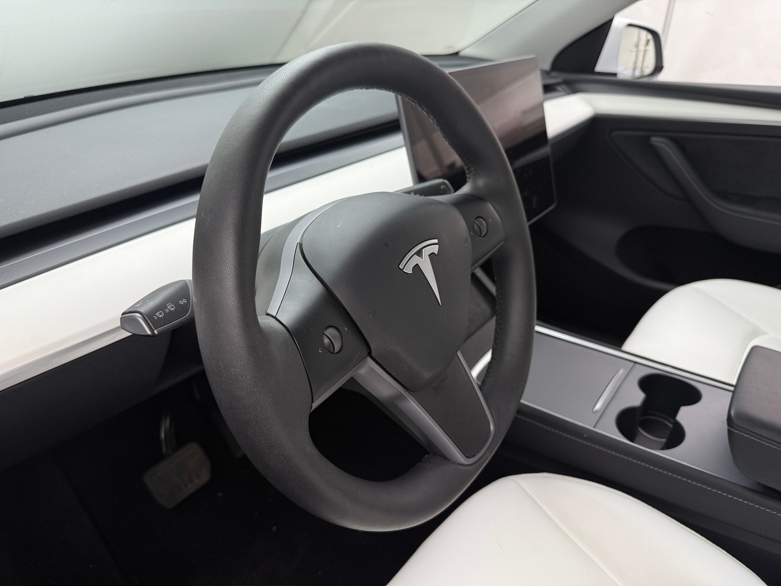 Thumbnail: 2024 Tesla Model Y - 3