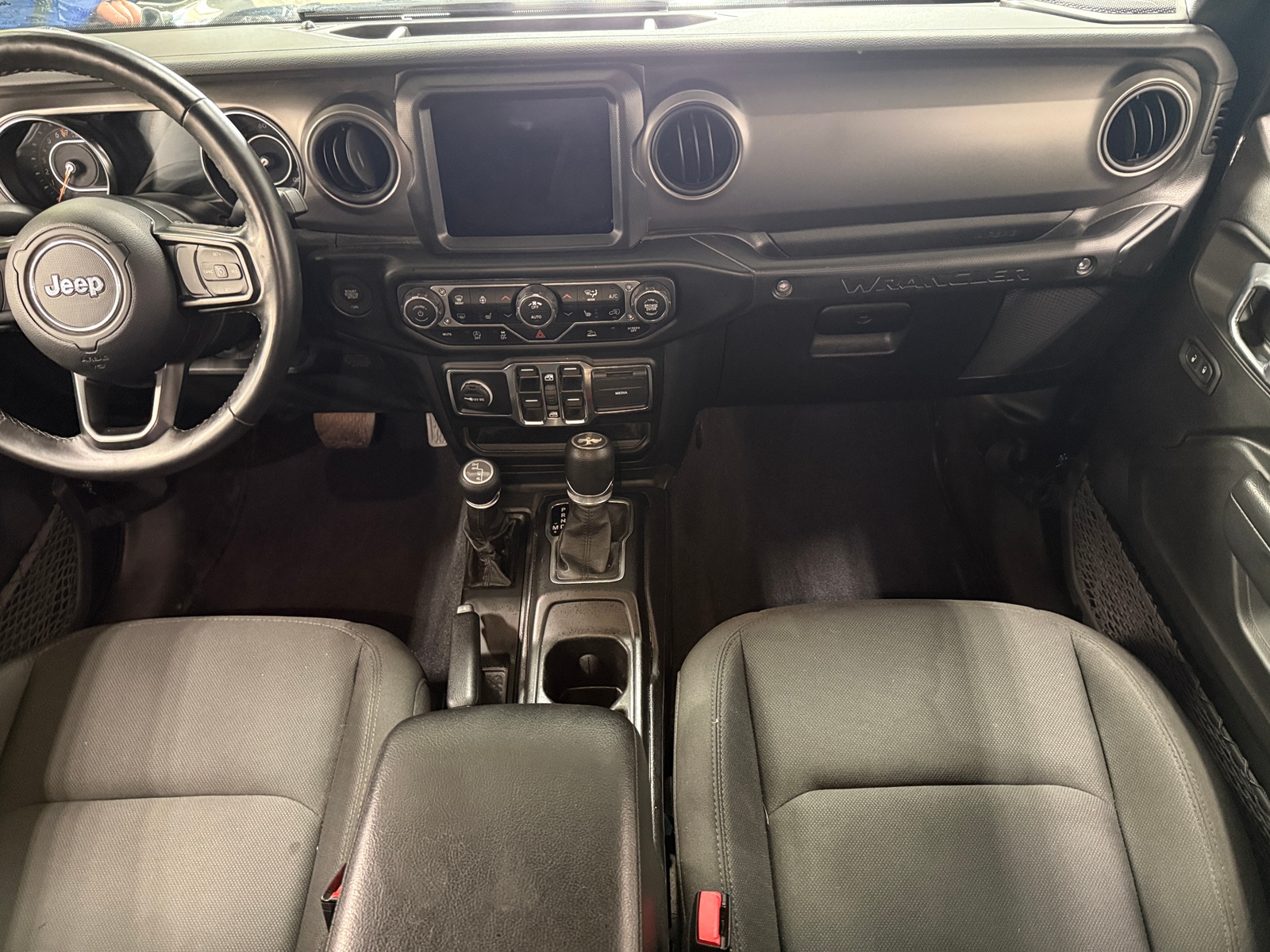 Thumbnail: 2022 Jeep Wrangler - 3