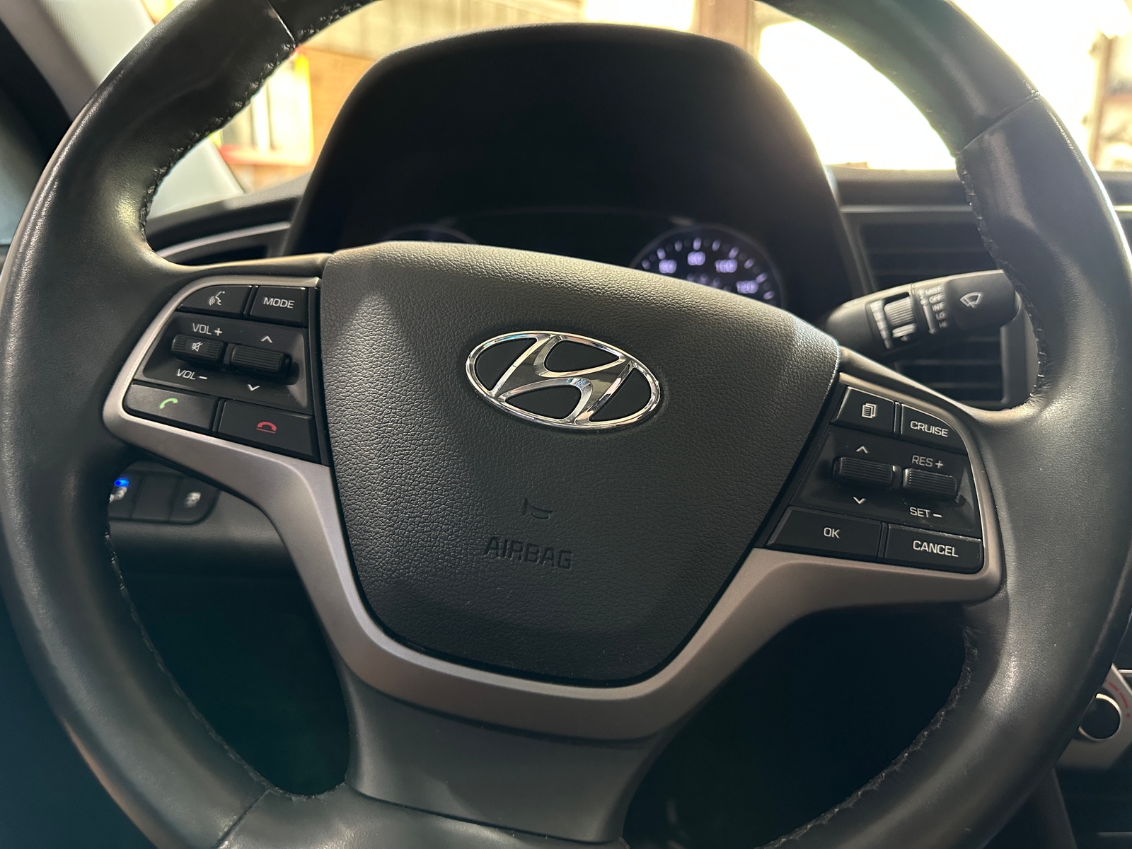 Thumbnail: 2017 Hyundai Elantra - 5