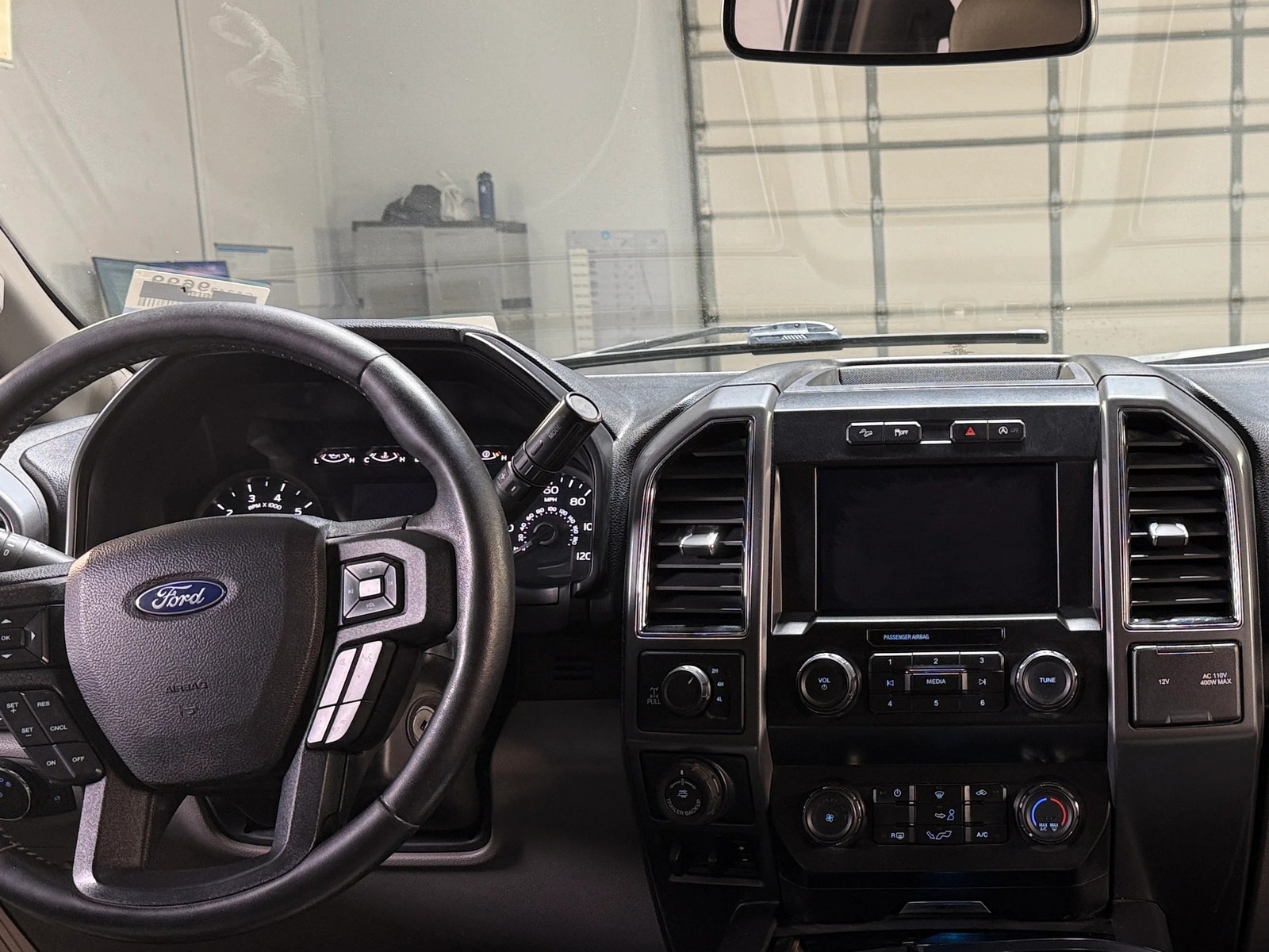 Thumbnail: 2019 Ford Econoline - 3