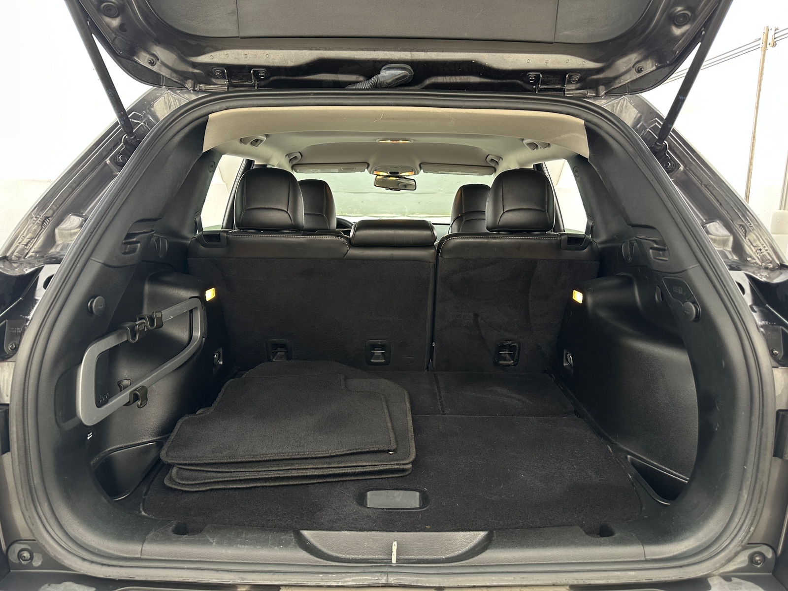 Thumbnail: 2017 Jeep Cherokee - 6