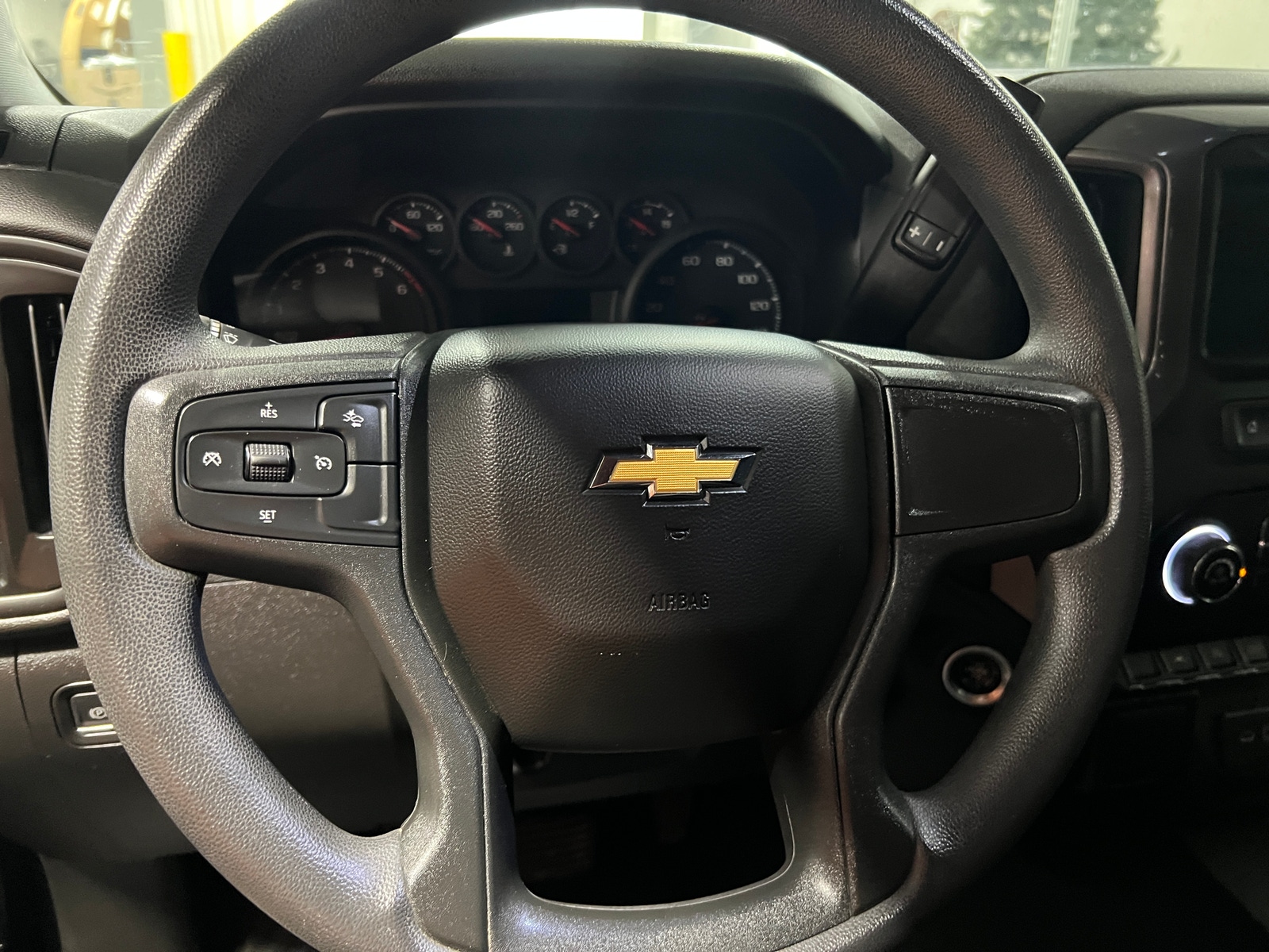 Thumbnail: 2022 Chevrolet Silverado 1500 - 5