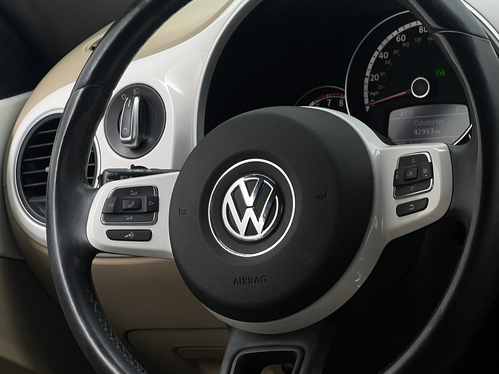 Thumbnail: 2013 Volkswagen Beetle - 5