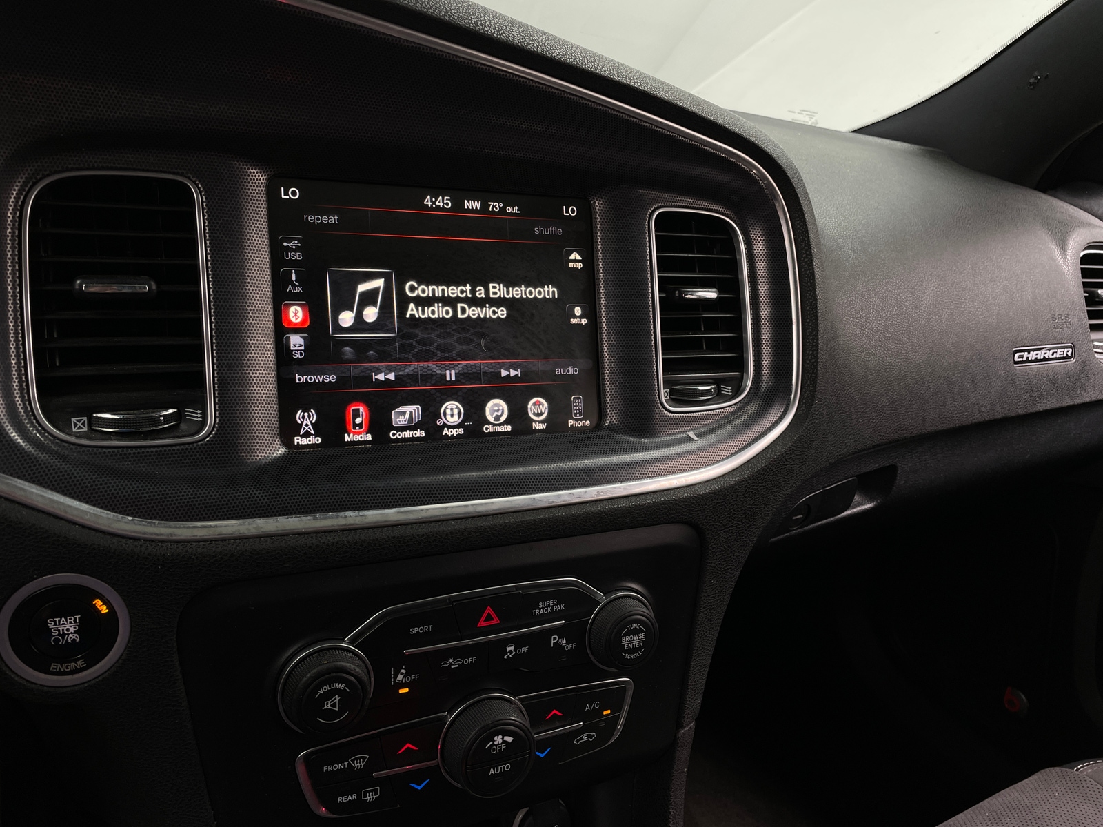 Thumbnail: 2016 Dodge Charger - 3