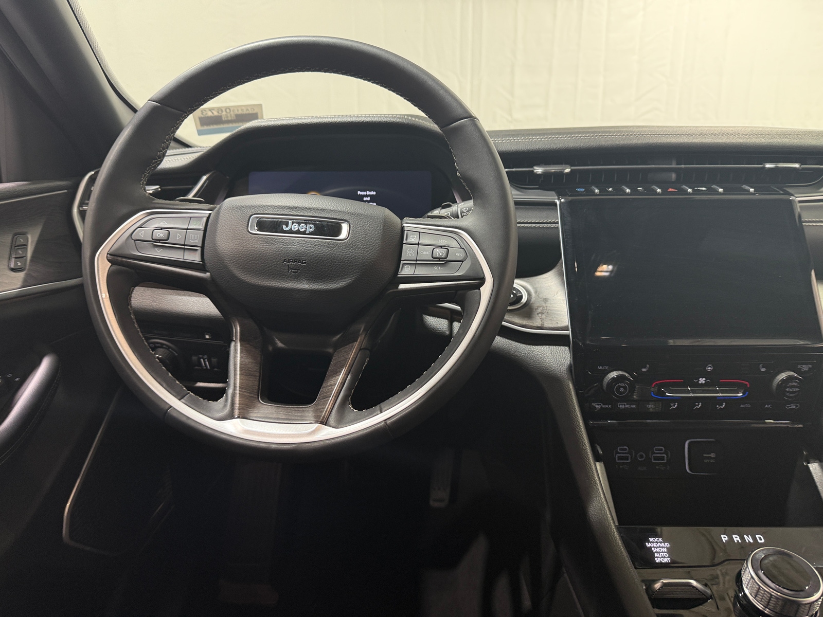 Thumbnail: 2024 Jeep Grand Cherokee - 4