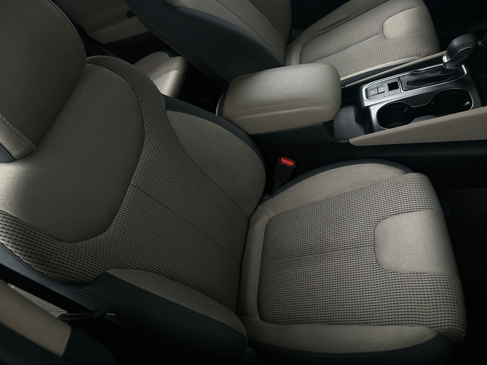 Thumbnail: 2019 Hyundai Santa Fe - 2