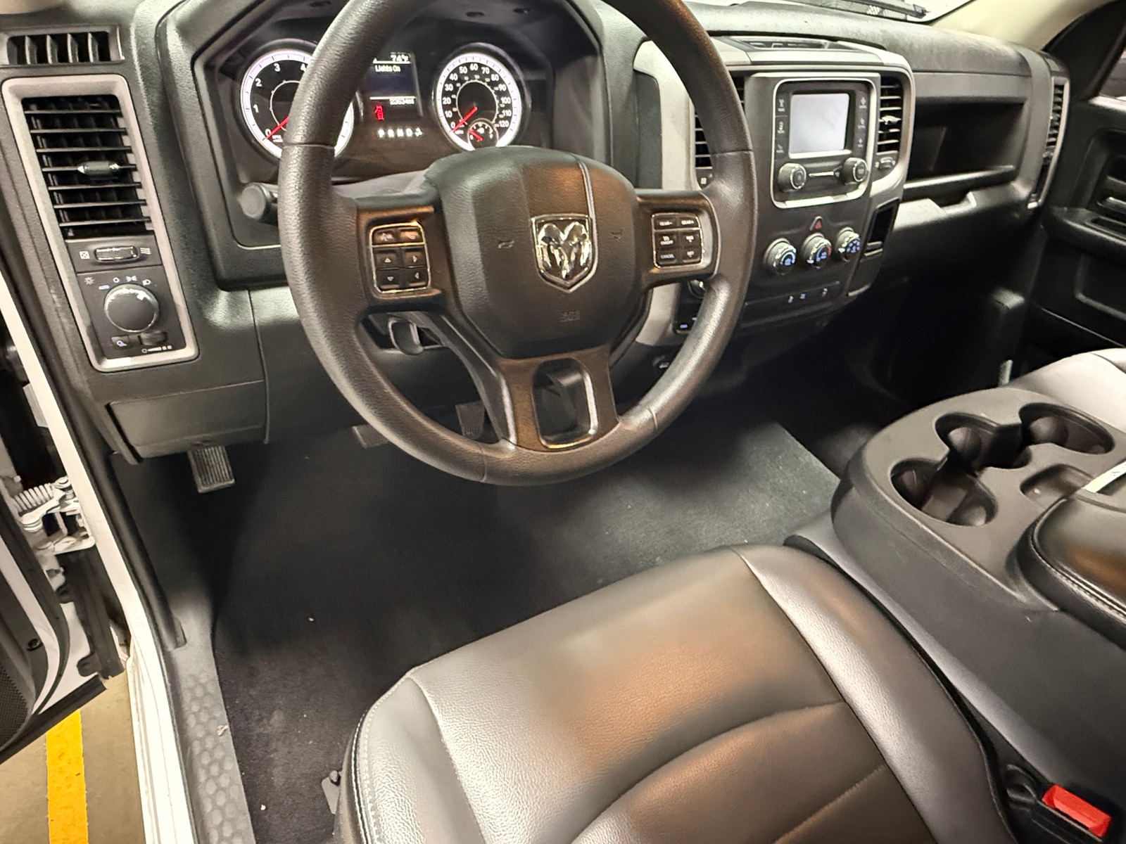 Thumbnail: 2023 RAM 1500 Classic - 2