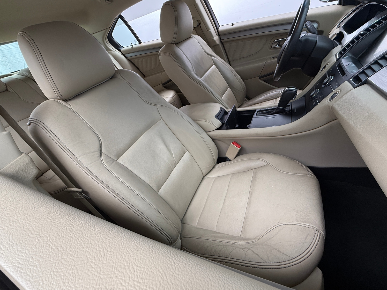 Thumbnail: 2015 Ford Taurus - 2