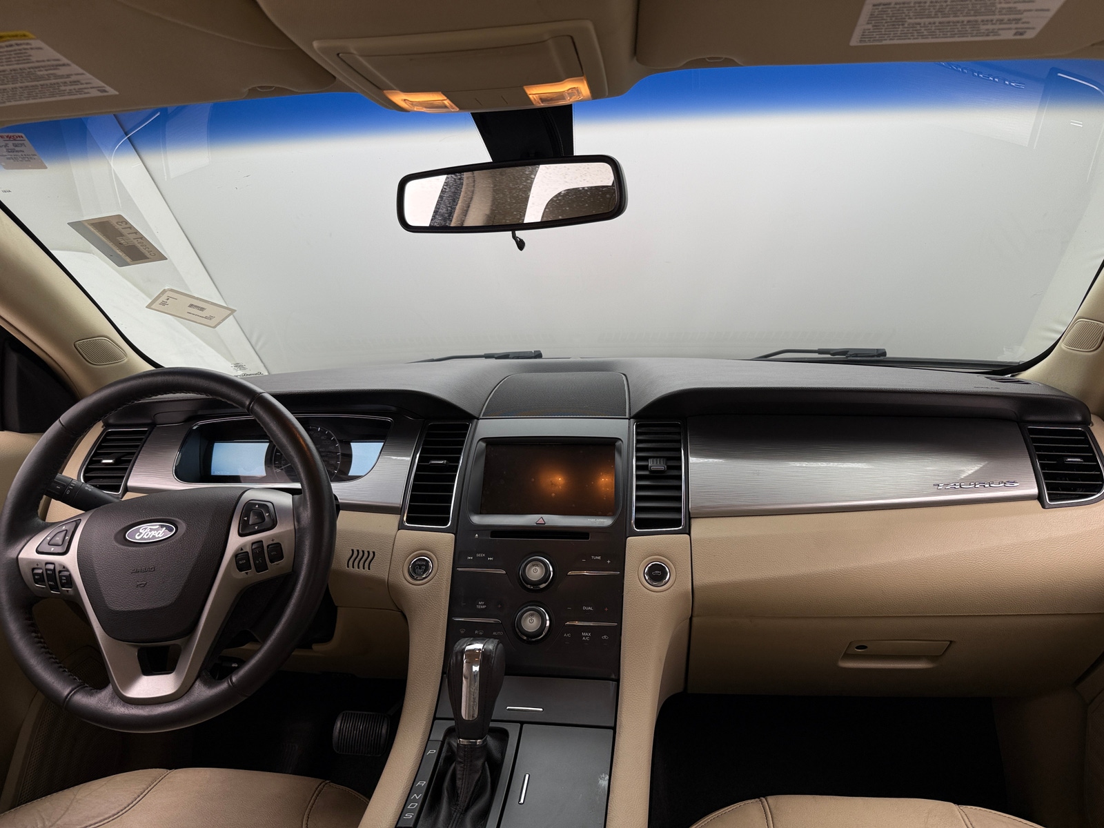 Thumbnail: 2015 Ford Taurus - 3